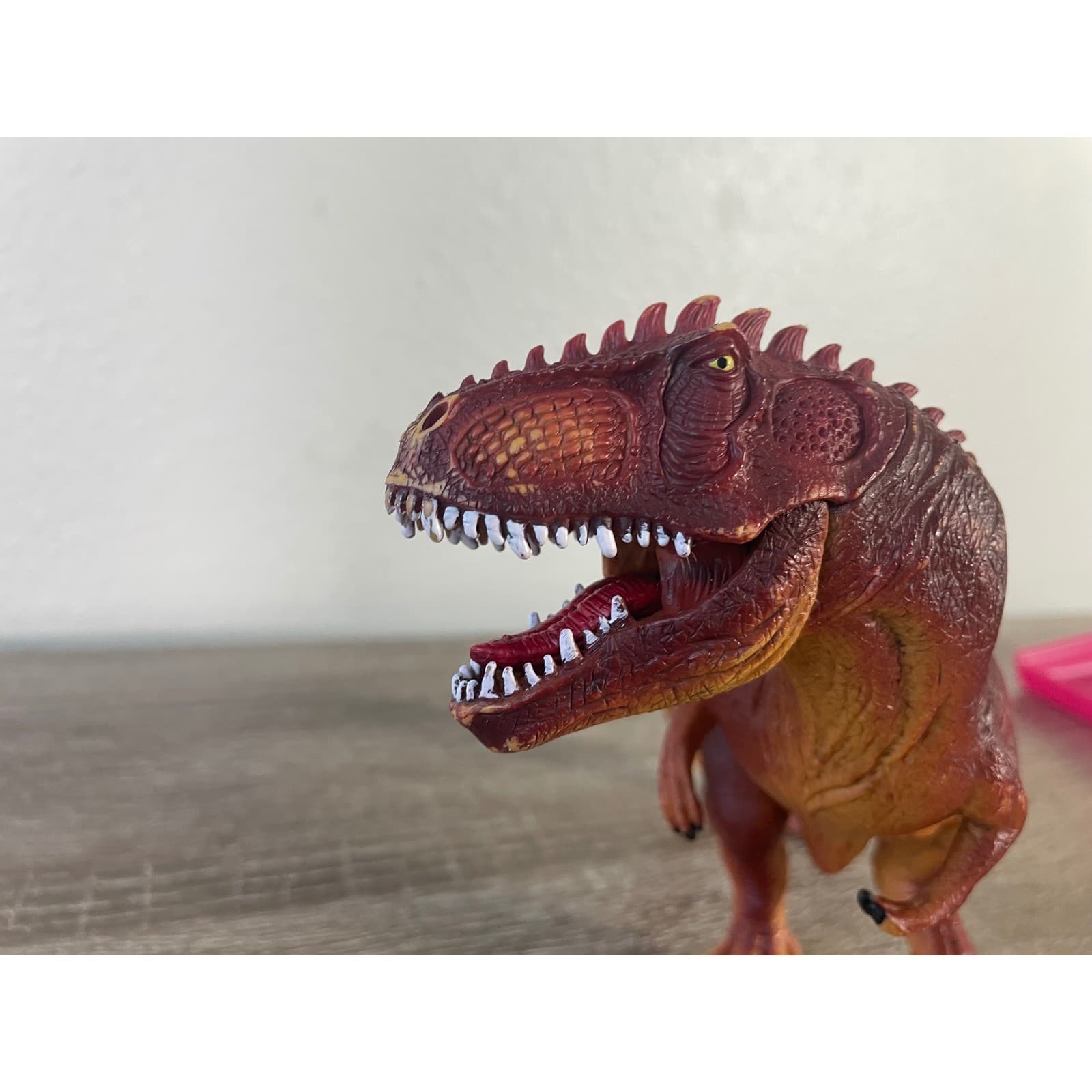 Schleich Giganotosaurus Dinosaur Toy Figure 16464 Red Orange Movable Jaw 10 Inch - Thumbnail 10