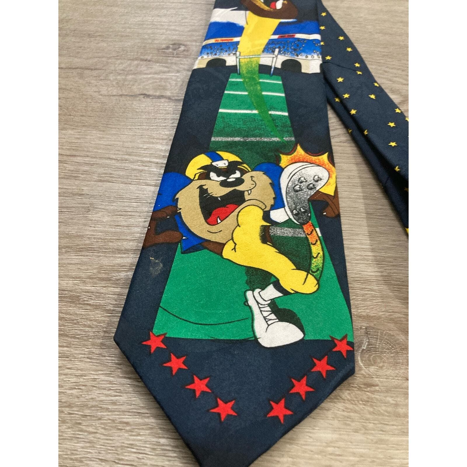 Vintage 1995 Looney Tunes Tazmanian Devil Football Necktie Multicolor Men's Tie - Thumbnail 4