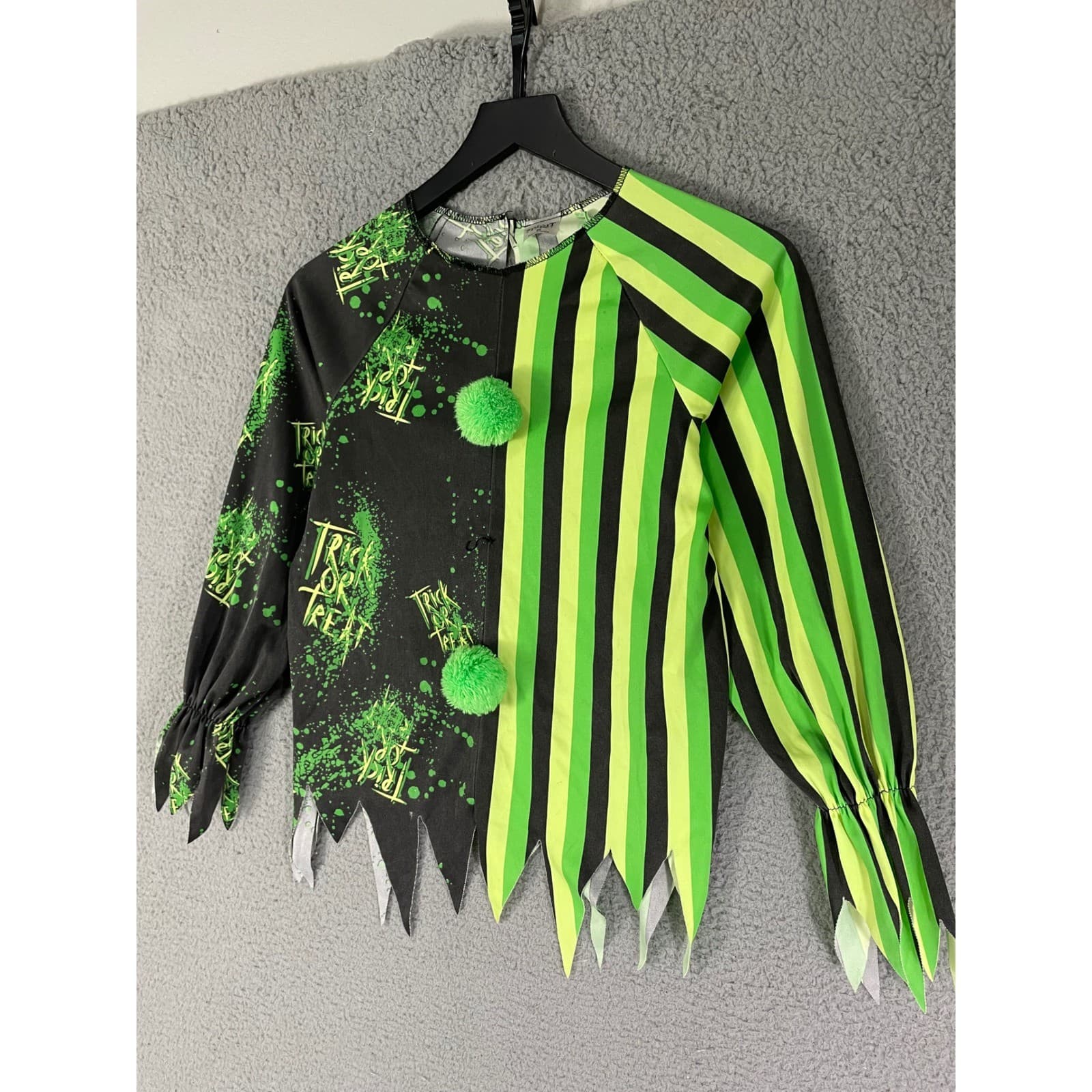 Spirit Halloween Kids Clown Costume M 8-10 Green Black Jester Trick Treat Outfit - Thumbnail 6