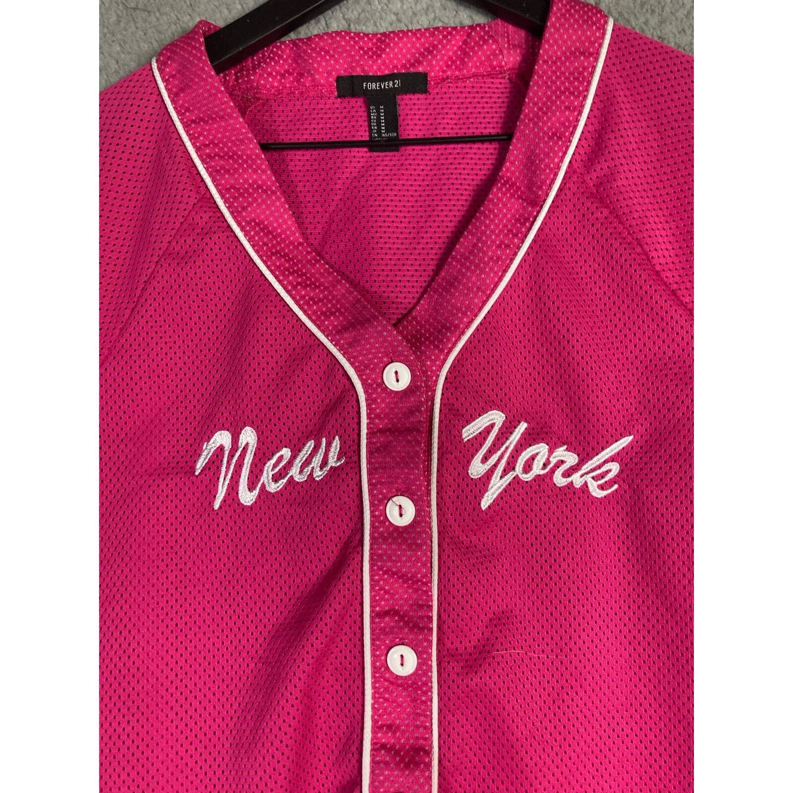 Forever 21 Women's Pink V-Neck New York Graphic Jersey Top M - Thumbnail 3
