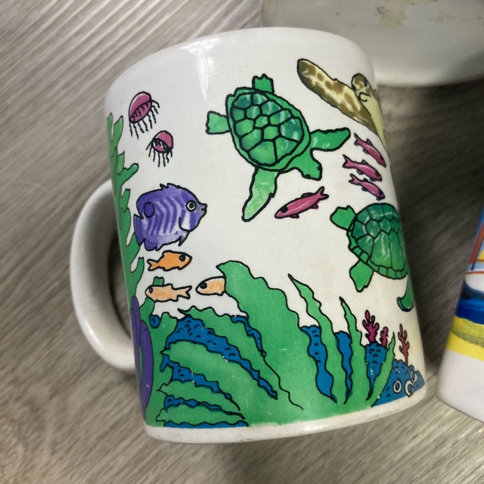 Set of 3 Vintage Florida Souvenir Coffee Tea Mugs Croc, Turtles, Sailboats 90s - Thumbnail 8