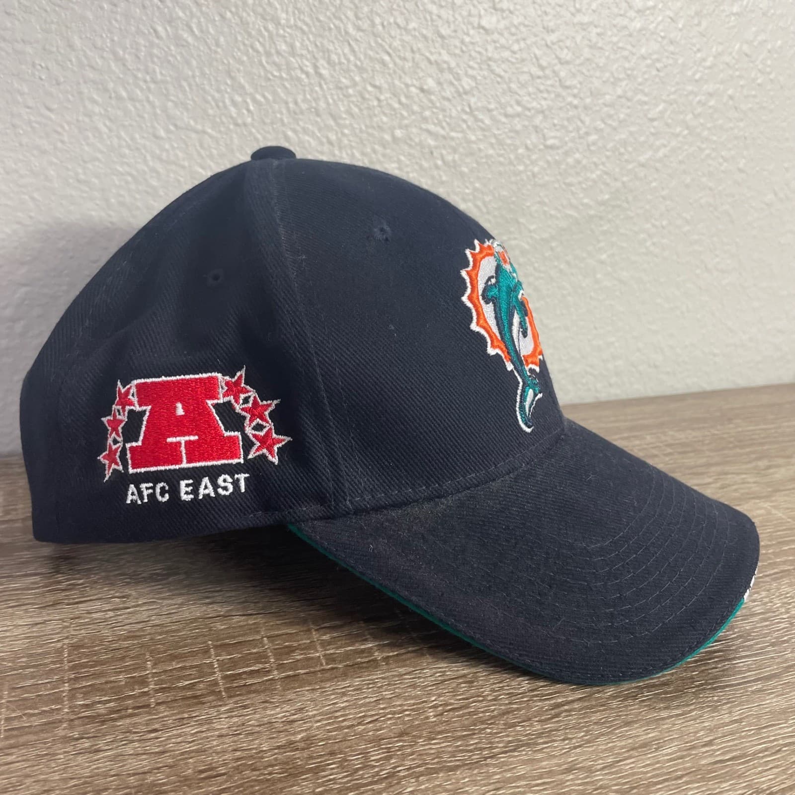 Reebok Miami Dolphins Hat Mens Black AFC East Embroidered Adjustable NFL Cap - Thumbnail 4