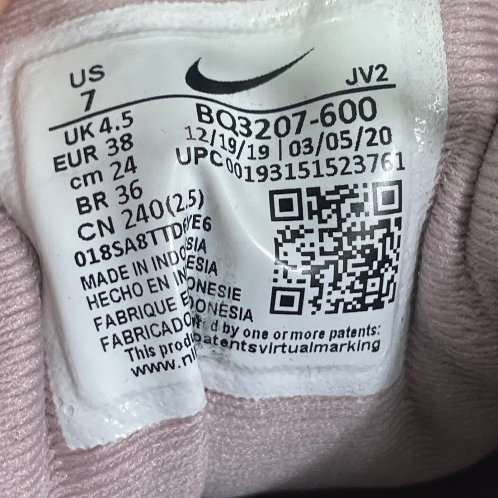 Nike Revolution Running Shoes Women's 7 Blush Pink Lightweight Cushioned - Thumbnail 4