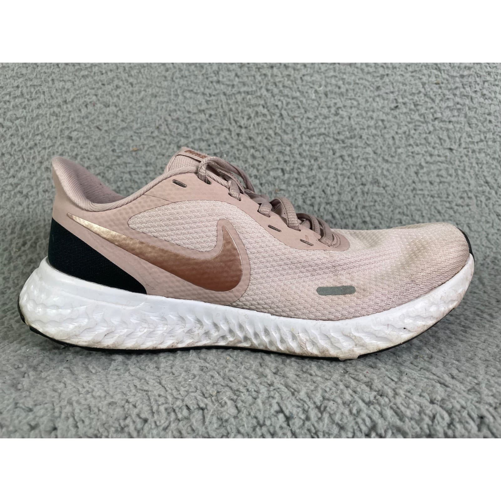 Nike Revolution Running Shoes Women's 7 Blush Pink Lightweight Cushioned - Thumbnail 5