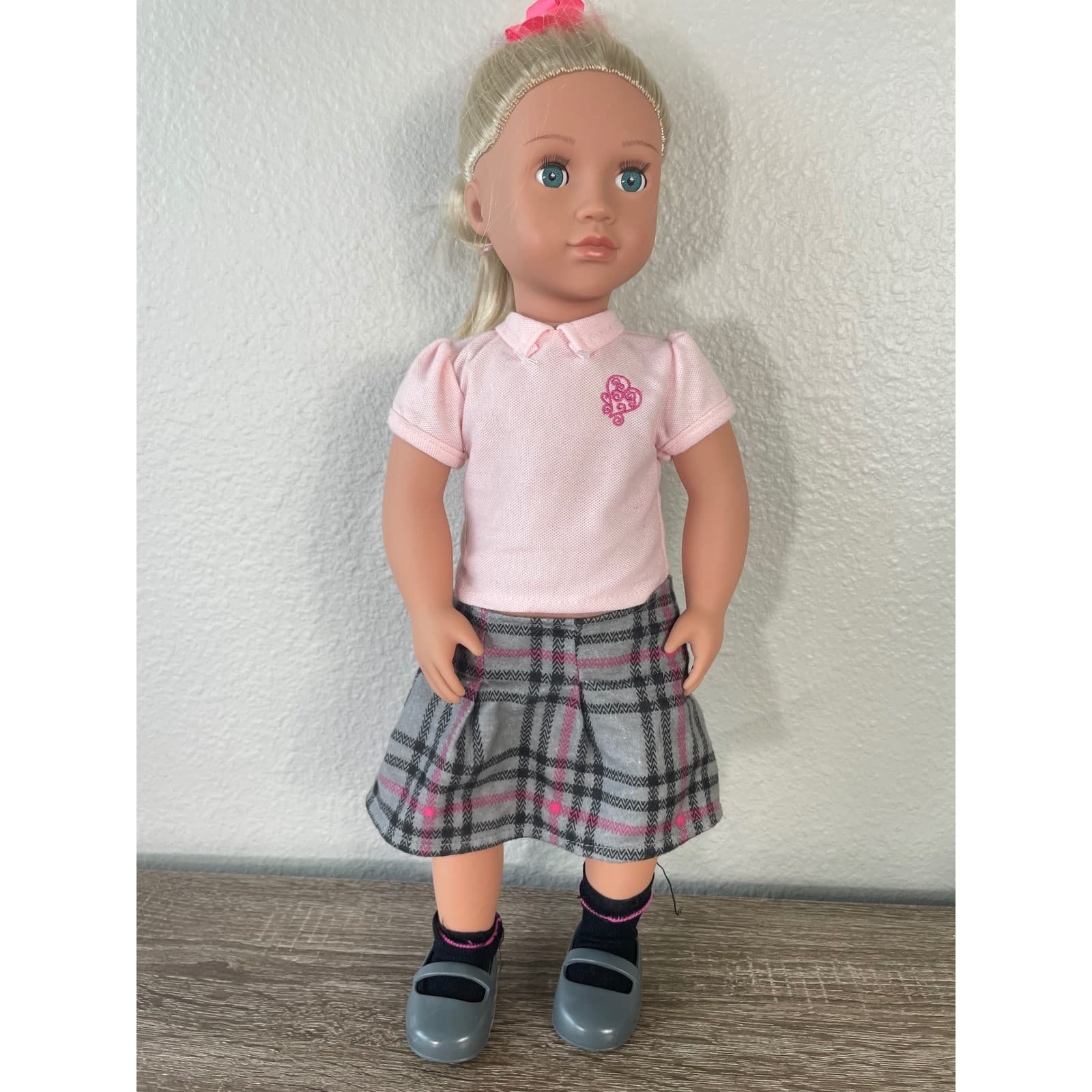Our Generation Hally 18 inch School Doll Blonde Hair Blue Eyes Pink Polo Outfit - Thumbnail 6