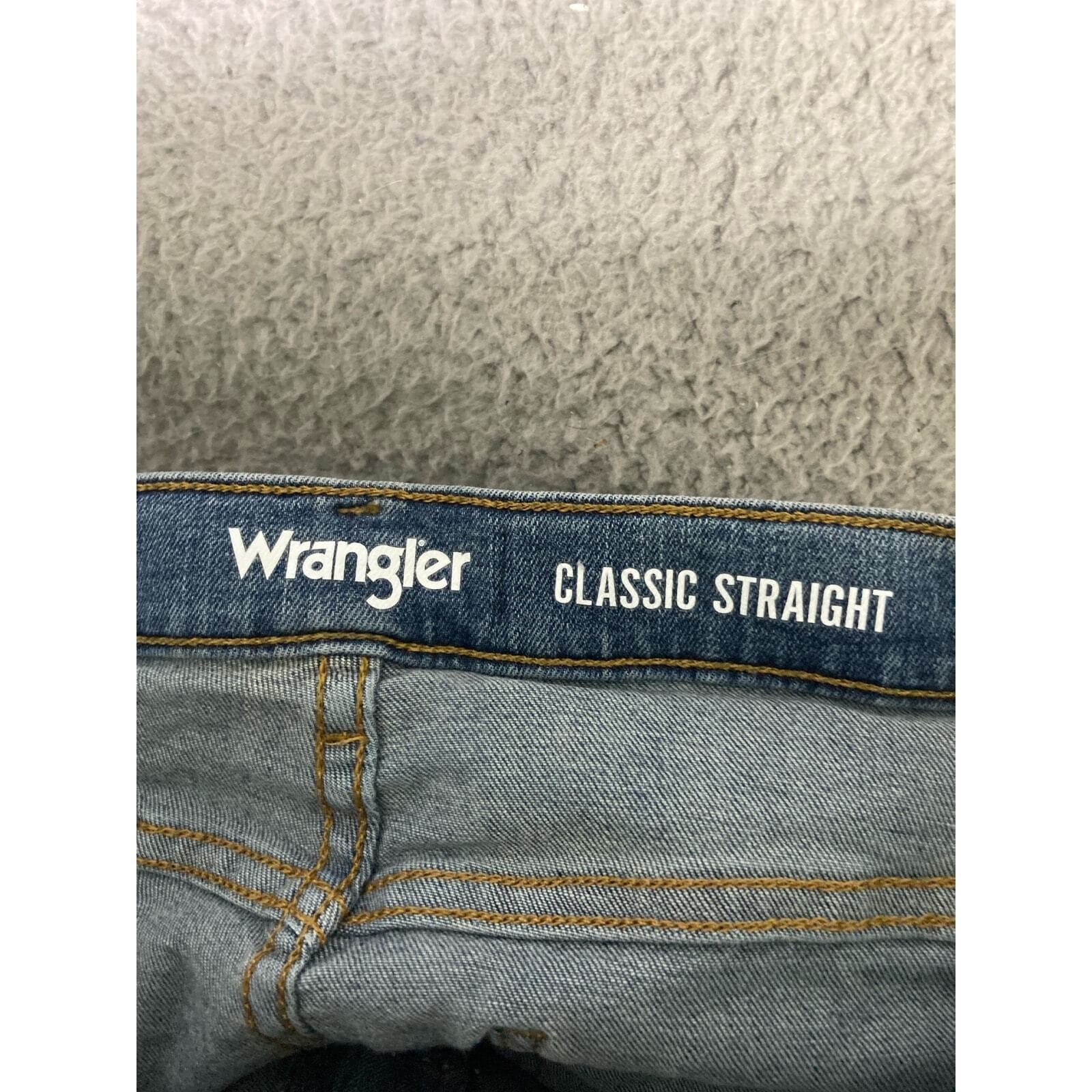Wrangler Men's Classic Straight Jeans Blue Size M Durable 32 x 28 - Thumbnail 3