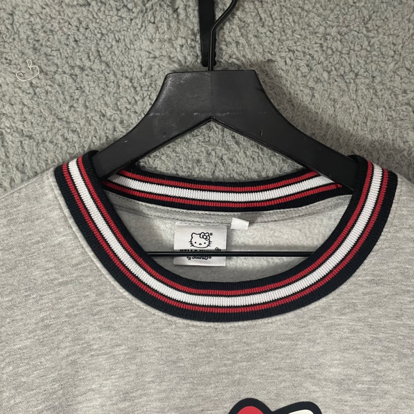 Hello Kitty Sanrio Gray Graphic Sweatshirt XL Striped Trim Heather Fleece - Thumbnail 8