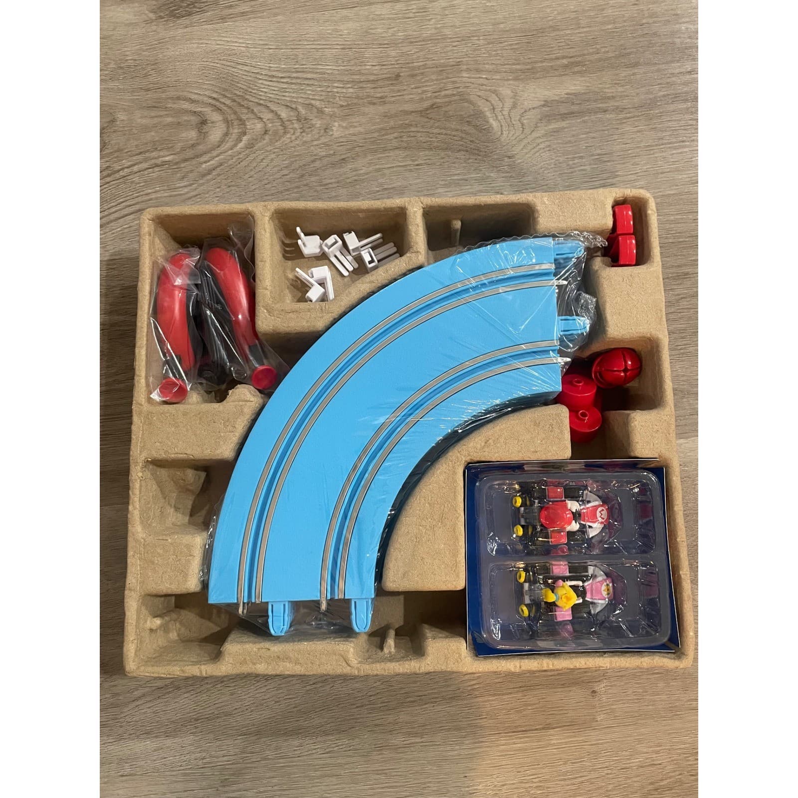 Carrera First Mario Kart Slot Car Race Track Set Mario vs Peach 63024 20063024 - Thumbnail 9