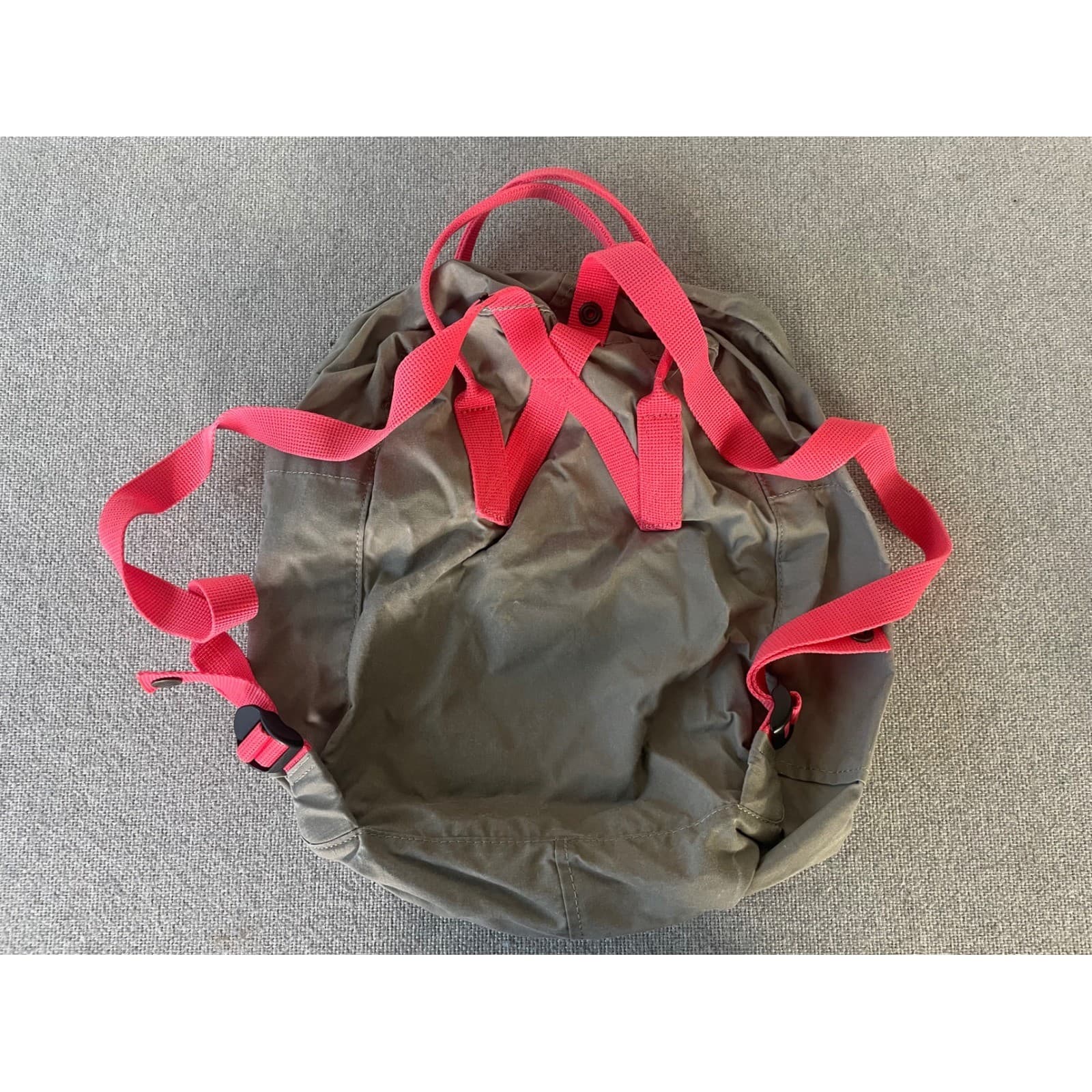 Fjallraven Kanken Backpack Gray Red Classic Daypack Mini Purse Bag Travel 7L - Thumbnail 6