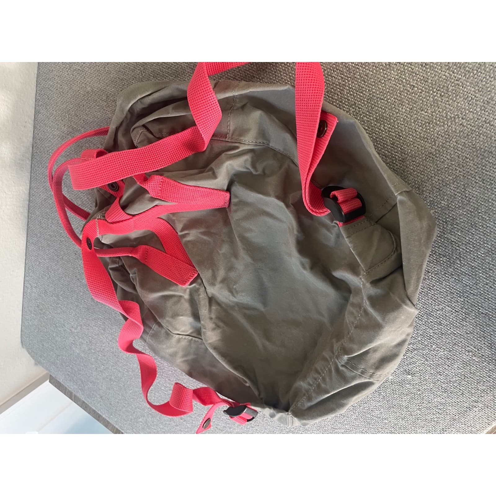 Fjallraven Kanken Backpack Gray Red Classic Daypack Mini Purse Bag Travel 7L - Thumbnail 8