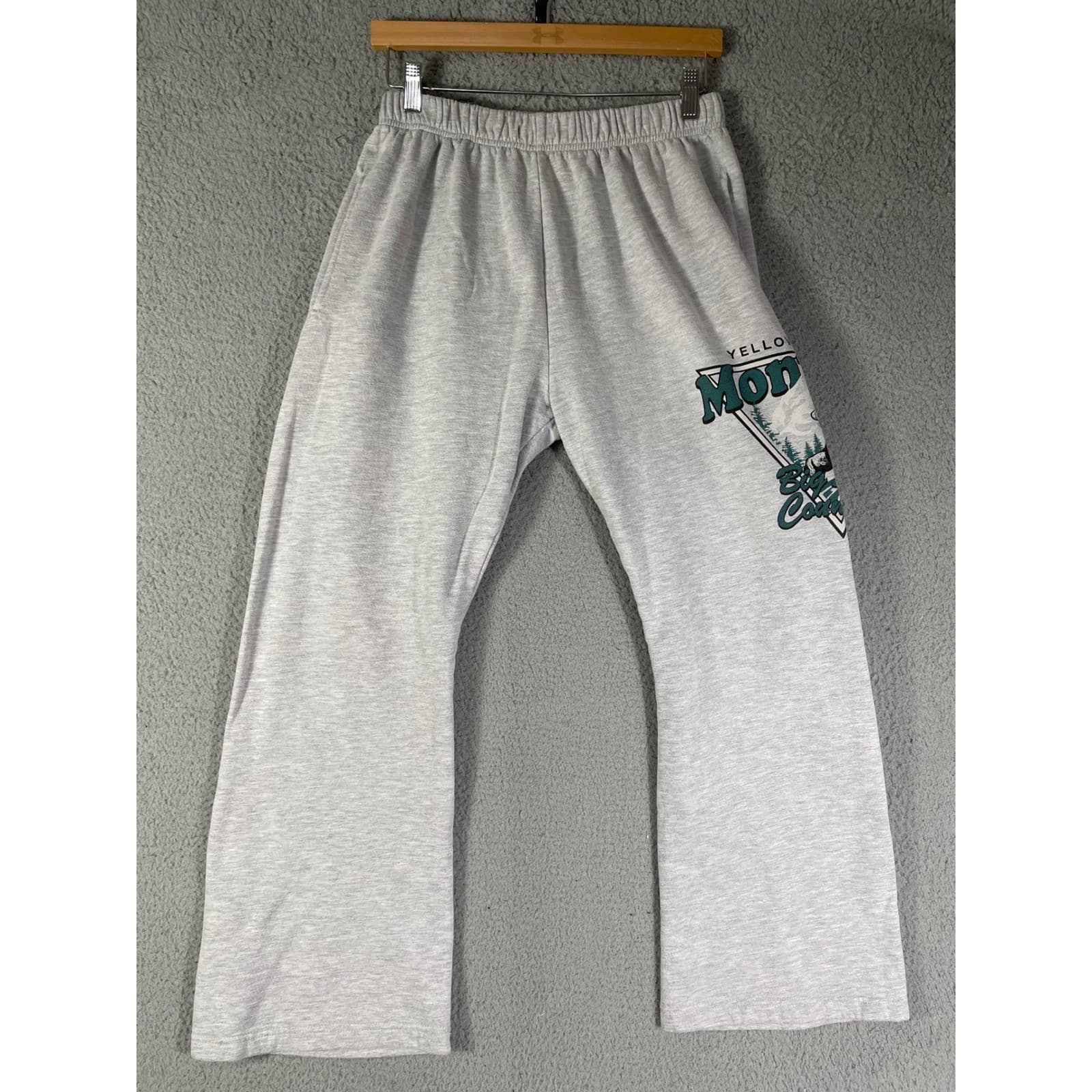 Yellowstone Montana Sweatpants Gray Bootcut Graphic Lounge Pants Western USA - Thumbnail 2