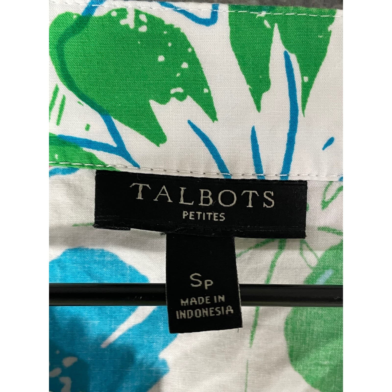 Talbots Petites Floral Embroidered Blouse Womens Small White Short Sleeve Top - Thumbnail 2