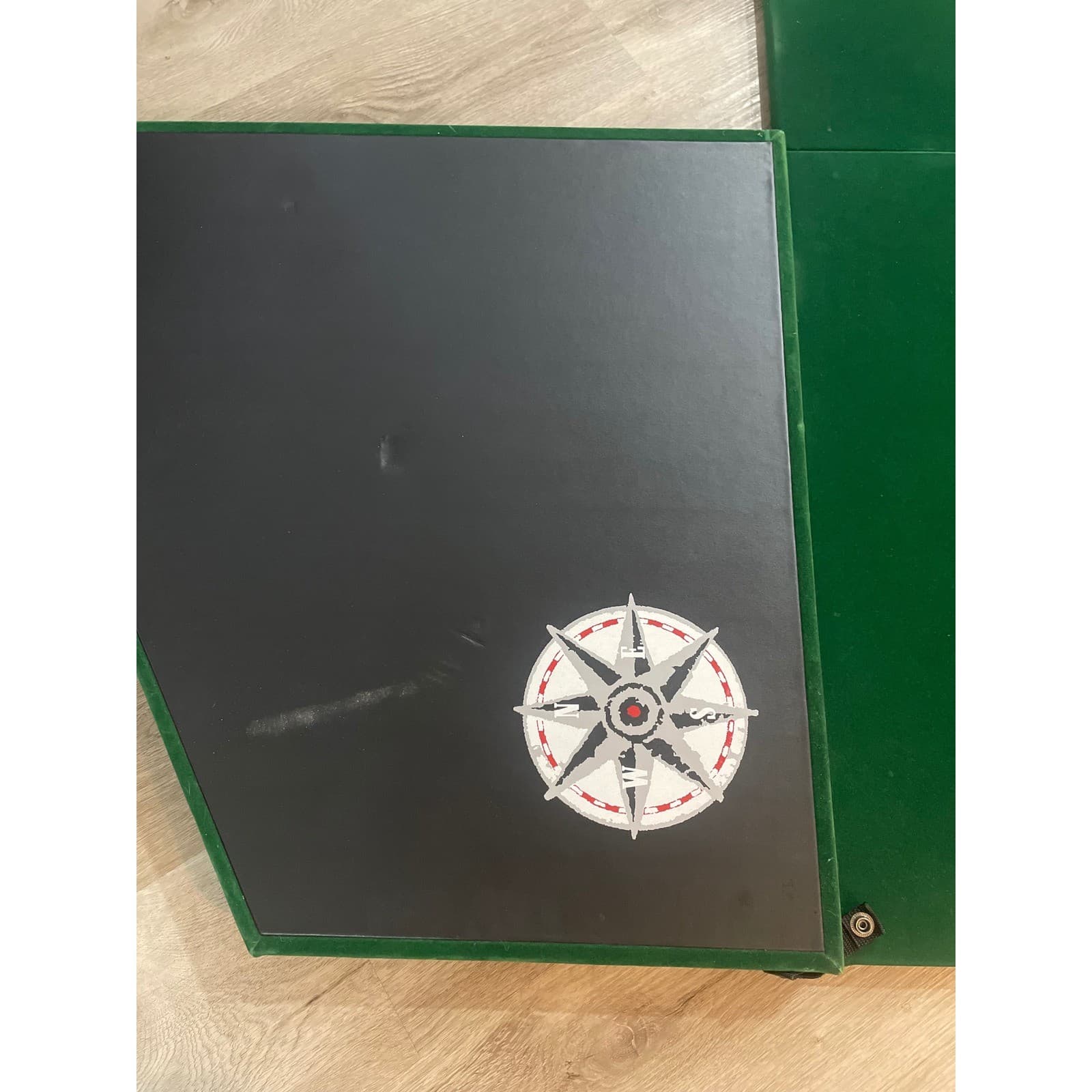 Vintage Marlboro Unlimited Folding Poker Table Top Compass 6 Player Travel Case - Thumbnail 15