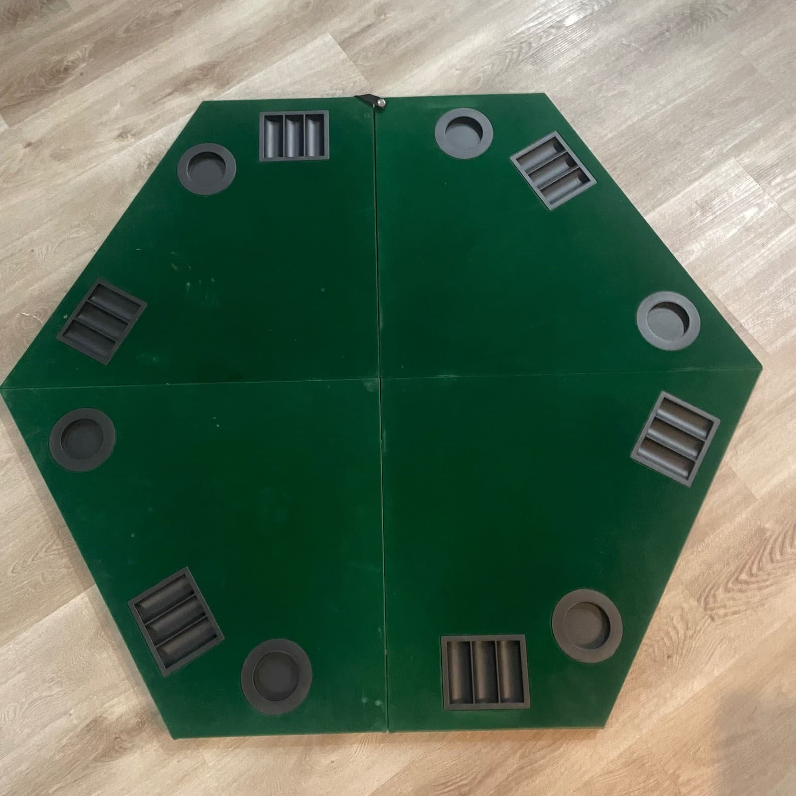 Vintage Marlboro Unlimited Folding Poker Table Top Compass 6 Player Travel Case - Thumbnail 3
