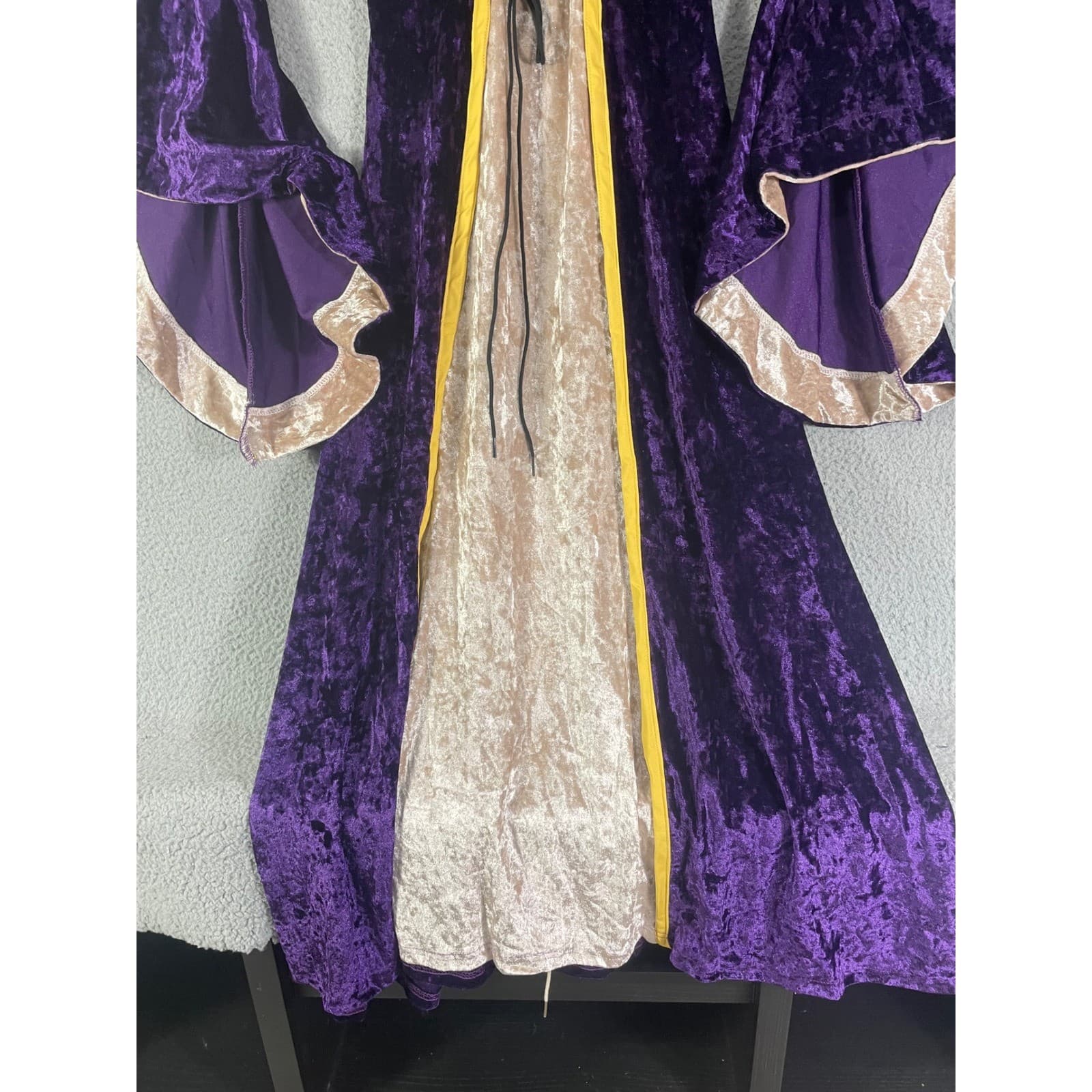 Renaissance Dress Medieval Gown Costume Purple Velvet Fair Sorceress Cosplay S - Thumbnail 11
