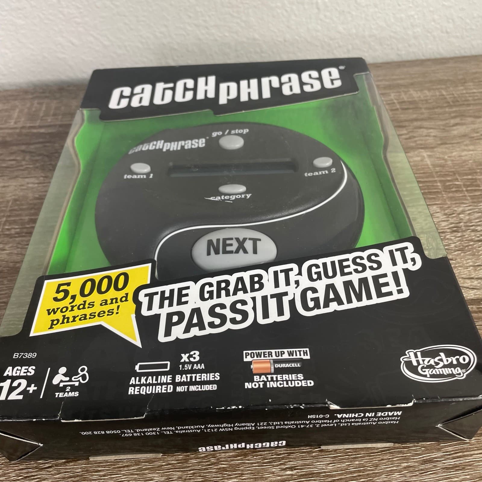 Hasbro Catch Phrase Electronic Game 5000 Phrases Party Family Game - Thumbnail 3