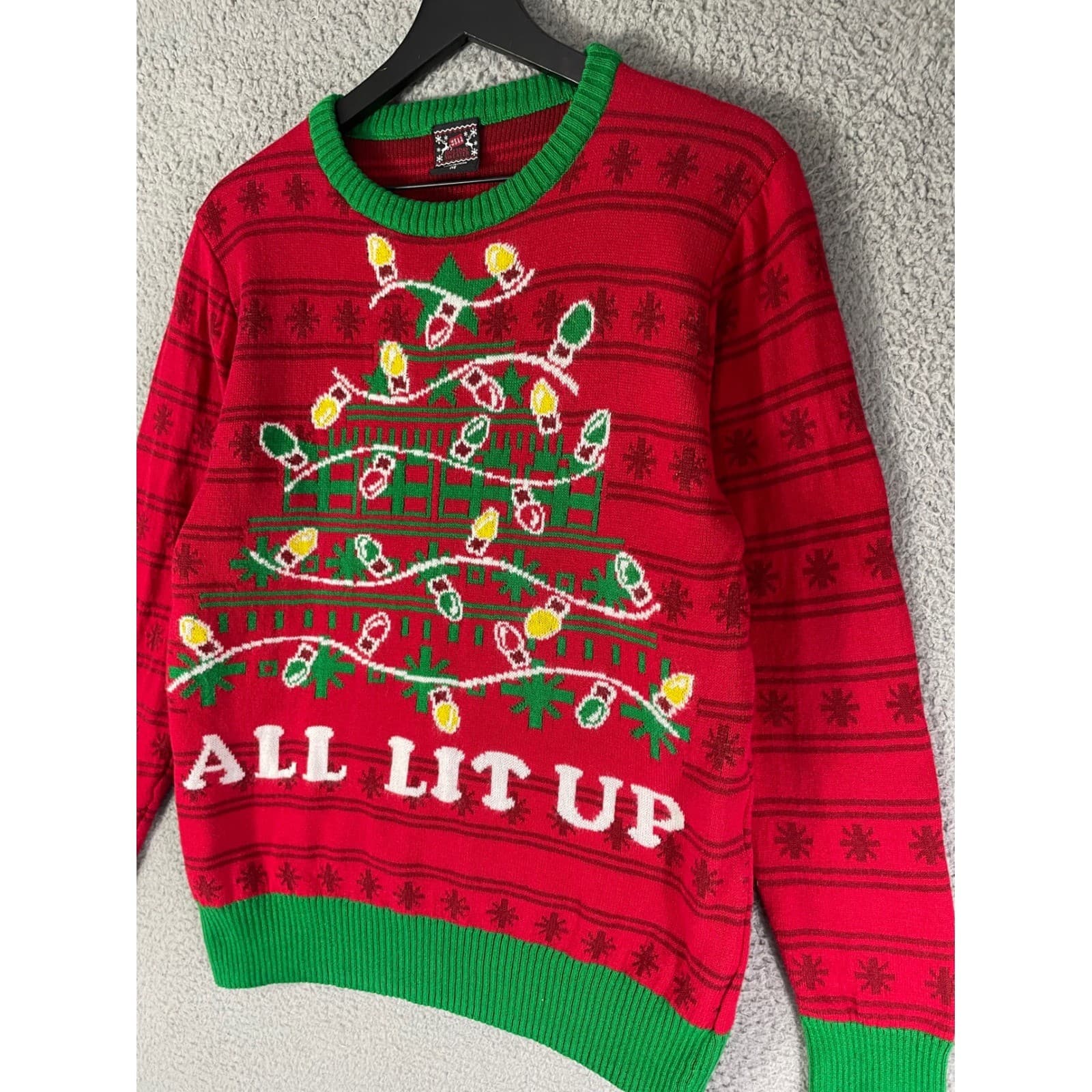 Well Worn Holiday Sweater Red Christmas Tree All Lit Up Novelty Medium - Thumbnail 7