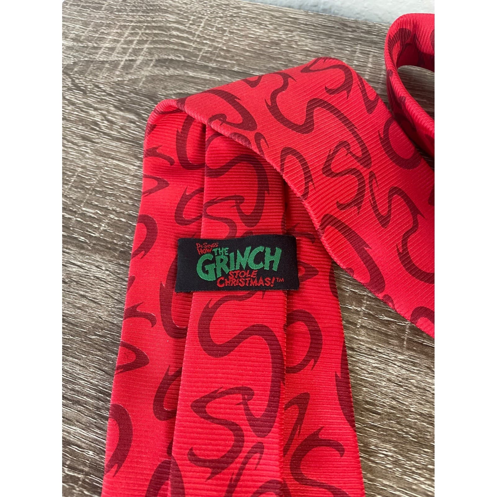 Dr Seuss How The Grinch Stole Christmas Mens Red Happy Wholidays Holiday Tie - Thumbnail 9