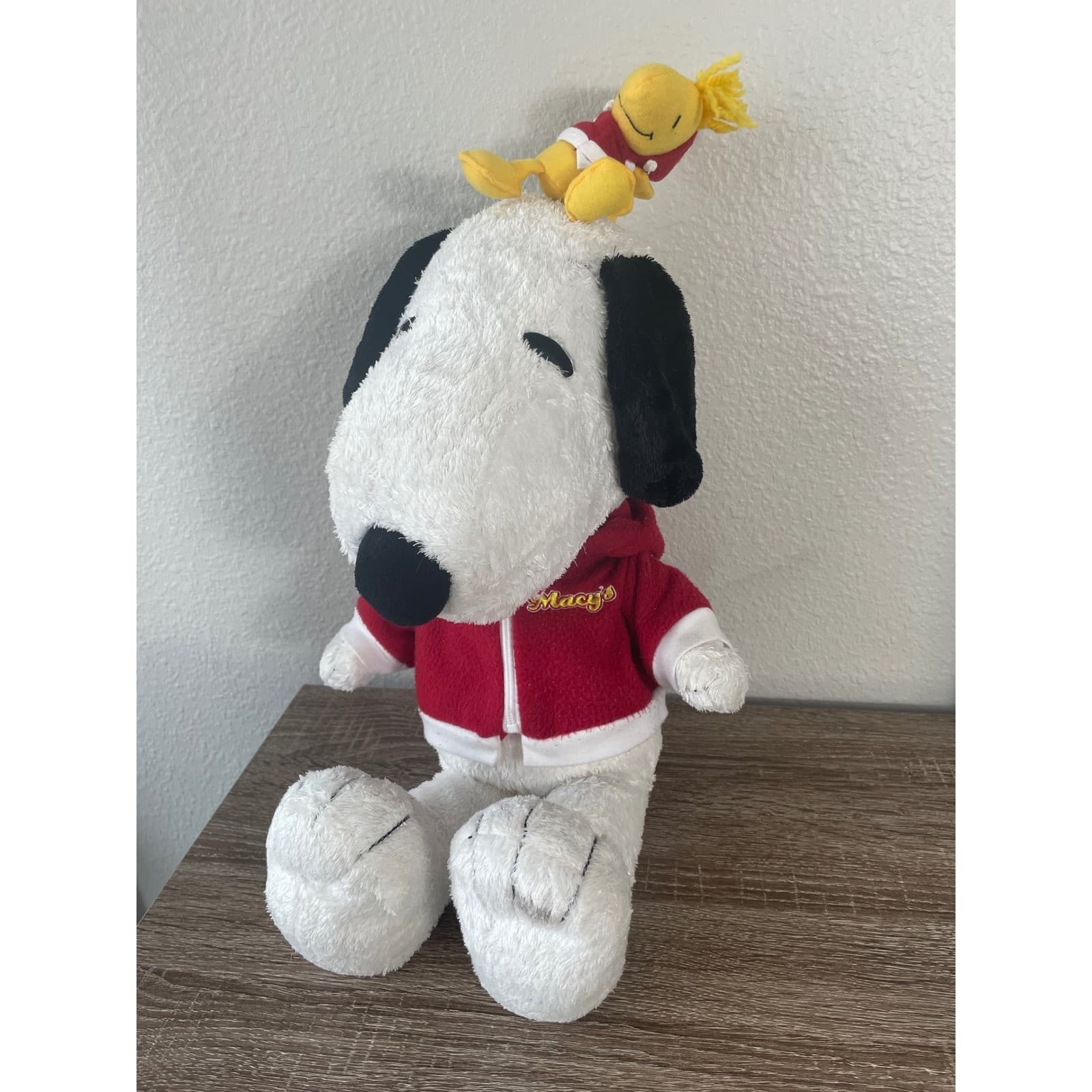 Vintage Snoopy Plush Woodstock Macys Red Jacket Peanuts 20 Inch United Feature - Thumbnail 5