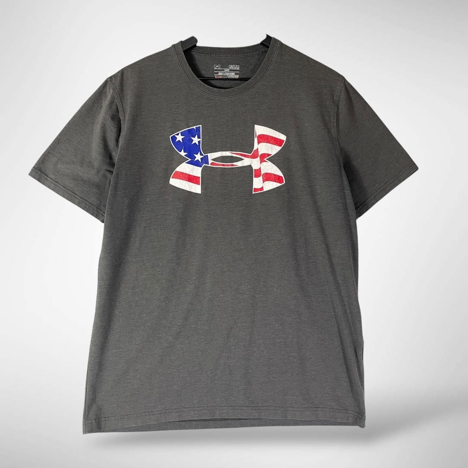 Under Armour HeatGear Men's Gray T-Shirt American Flag Logo Size Medium - Thumbnail 2
