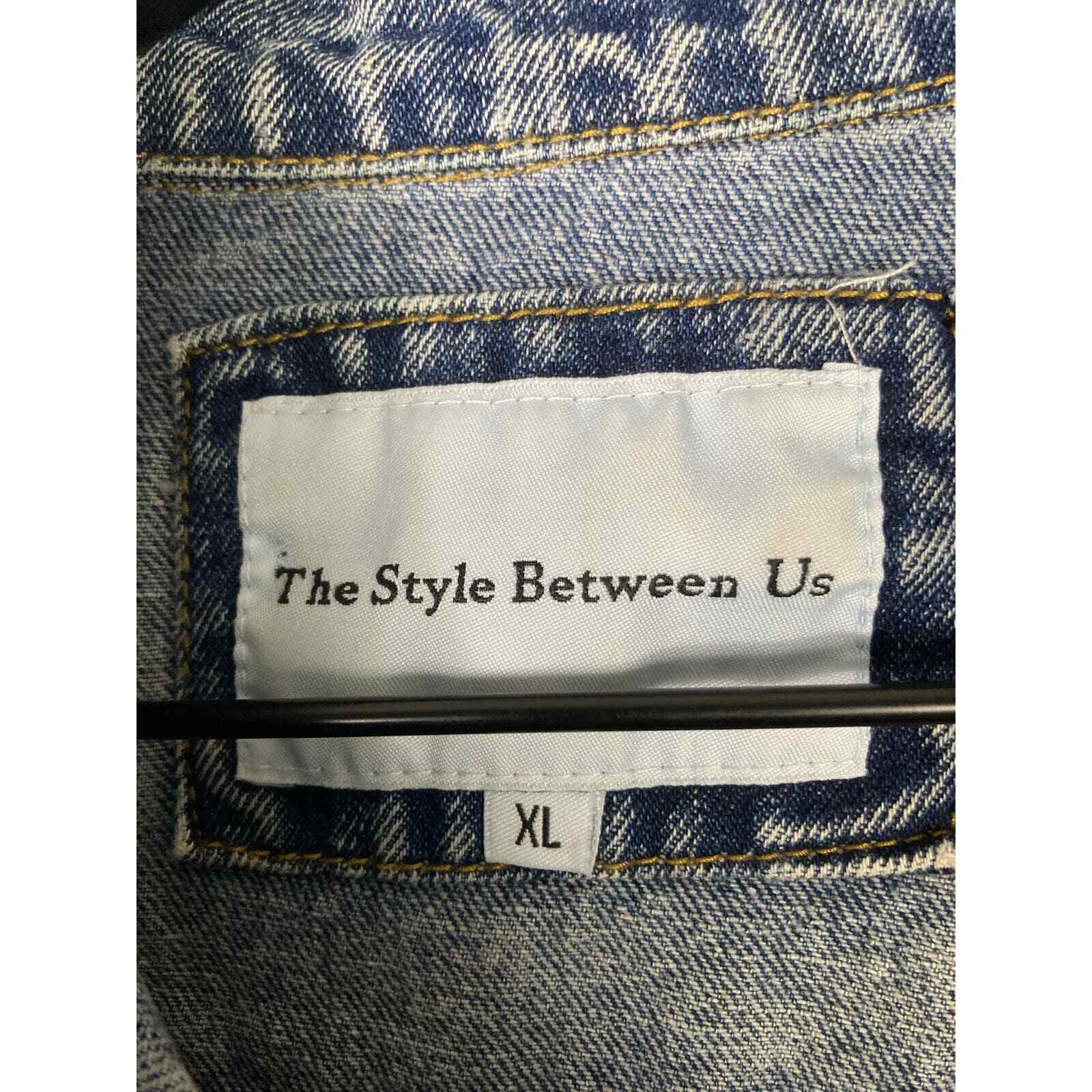 Acid Wash Denim Jacket Womens XL Cropped Blue Jean The Style Between Us - Thumbnail 3