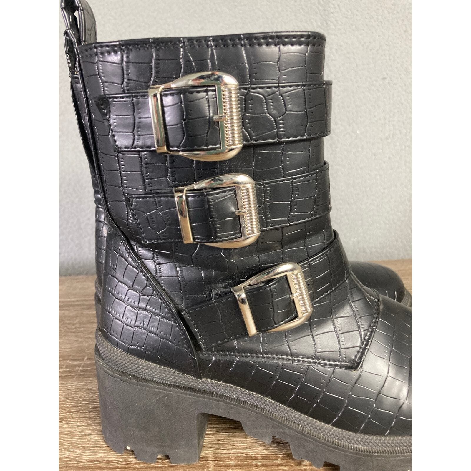 Sugar Women's Black Embossed Triple Buckle Combat Boots 7M - Thumbnail 3