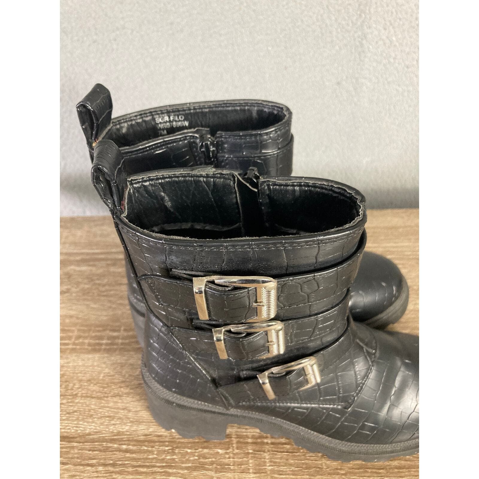 Sugar Women's Black Embossed Triple Buckle Combat Boots 7M - Thumbnail 4