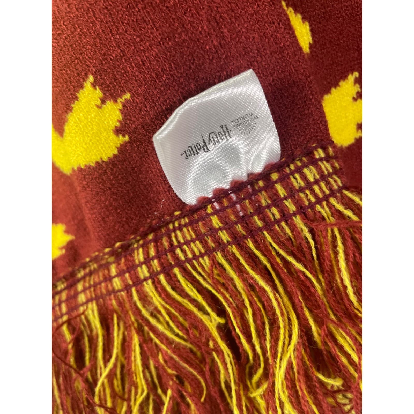 Harry Potter Gryffindor Scarves Lot 2 Universal Studios Wizarding World Red Gold - Thumbnail 9