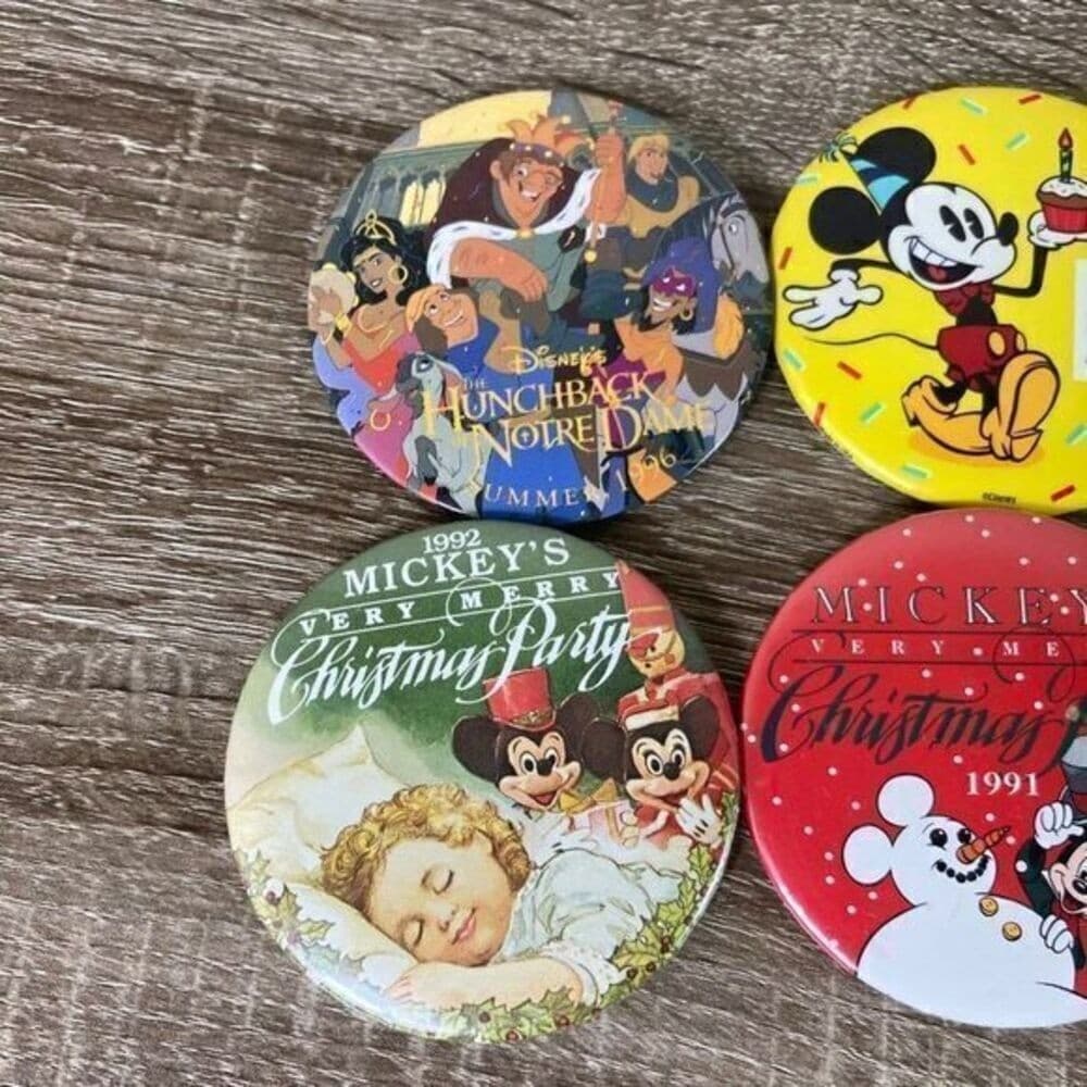 VTG 90s Mickey Christmas Party Pins Disney World Lot WDW BUTTONS - Thumbnail 7