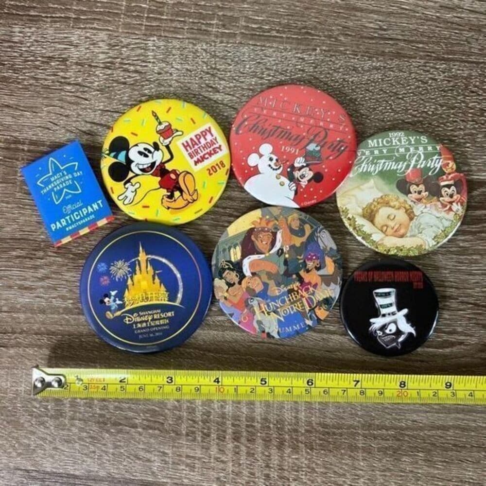 VTG 90s Mickey Christmas Party Pins Disney World Lot WDW BUTTONS - Thumbnail 6
