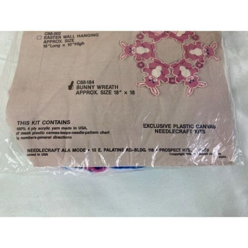 Vintage 1988 Ala Mode Needlepoint Bunny Easter Wreath Plastic Canvas Kit C85184 - Thumbnail 8