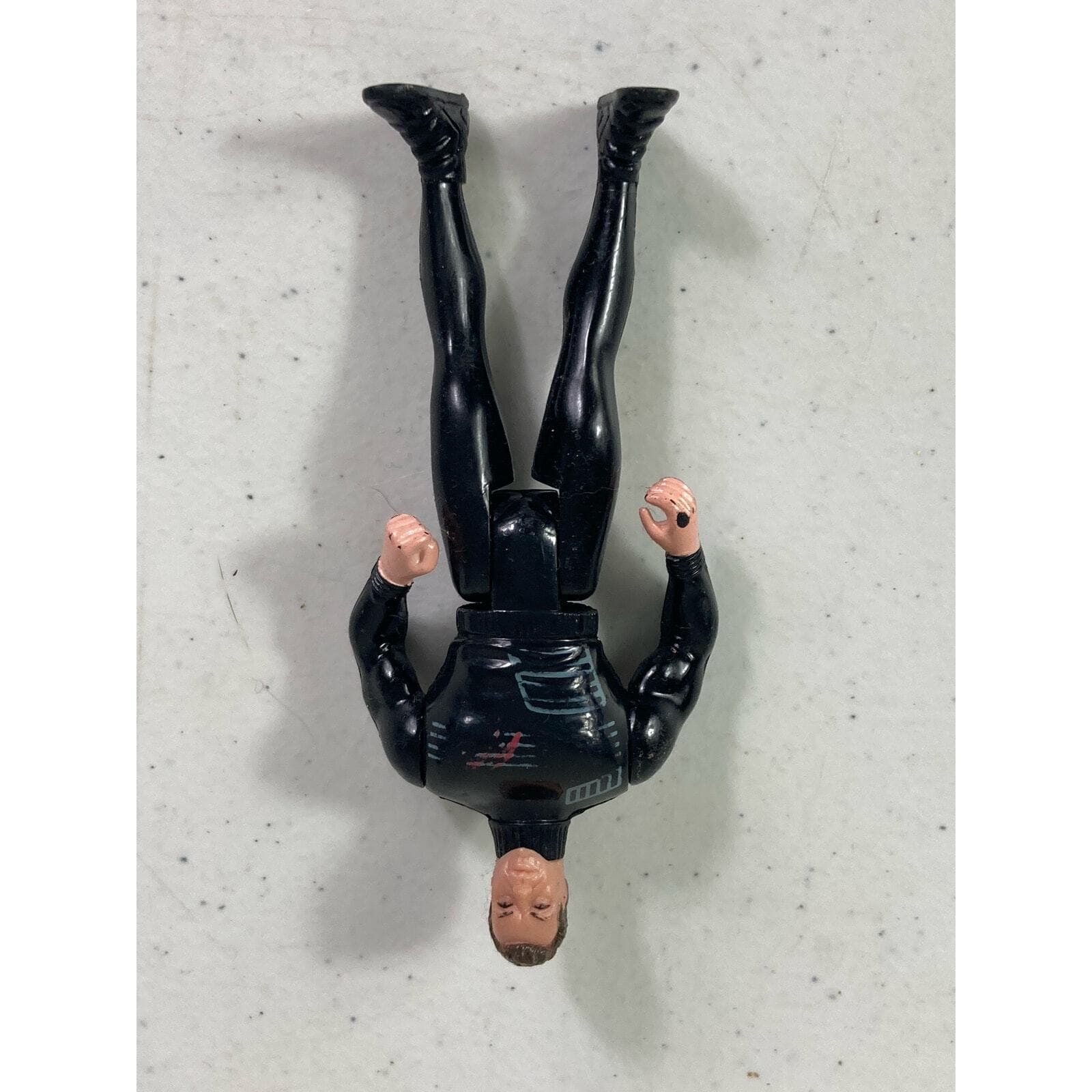 Vintage 1990 Kenner Batman Bruce Wayne Dark Knight Action Figure DC Comics Toy - Thumbnail 2