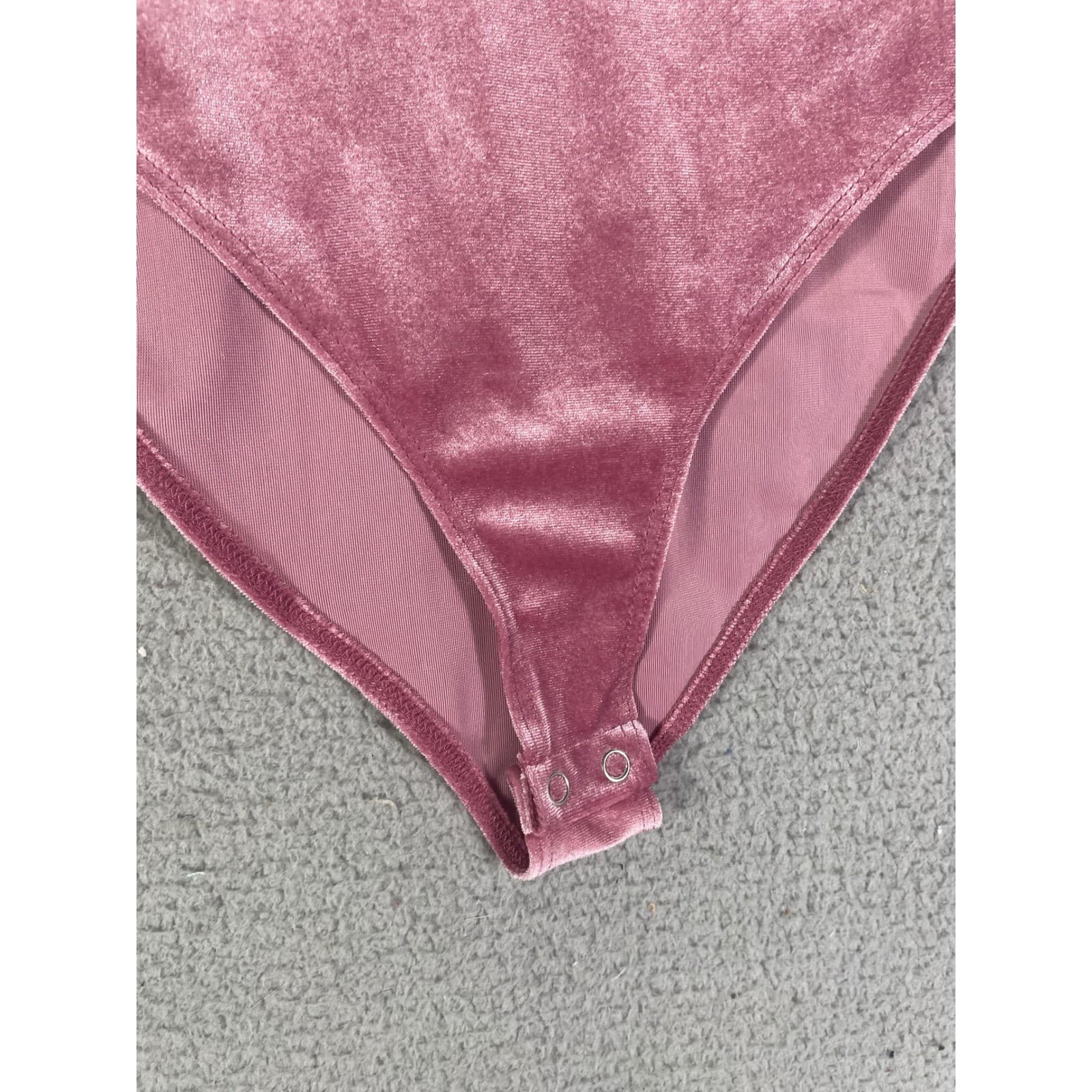 Forever 21 Velvet Bodysuit Womens L Pink Velour Square Neck NWT Top - Thumbnail 5