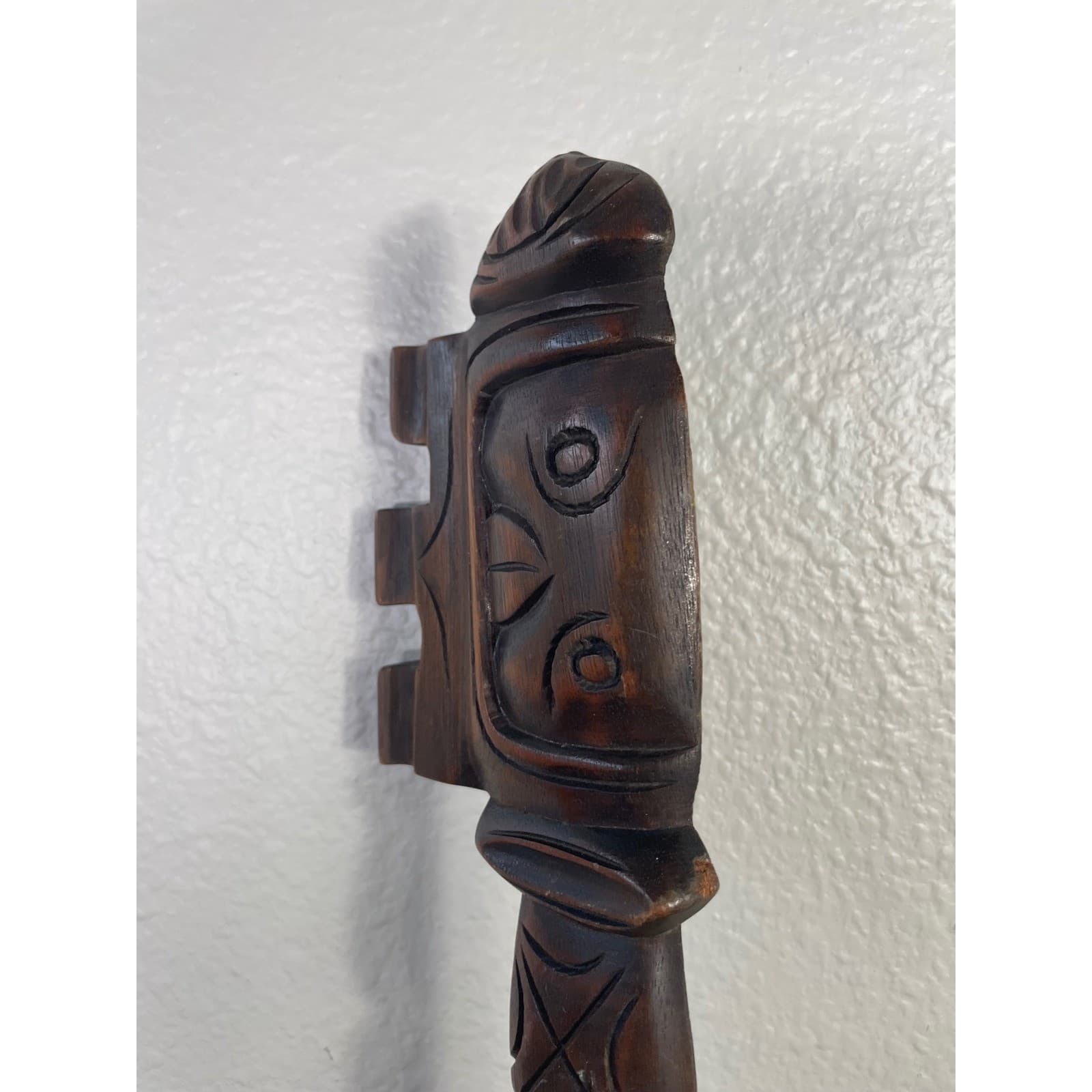 Vintage Carved Wood Skeleton Key Wall Decor Folk Art Boho Hanging Plaque 20 Inch - Thumbnail 8
