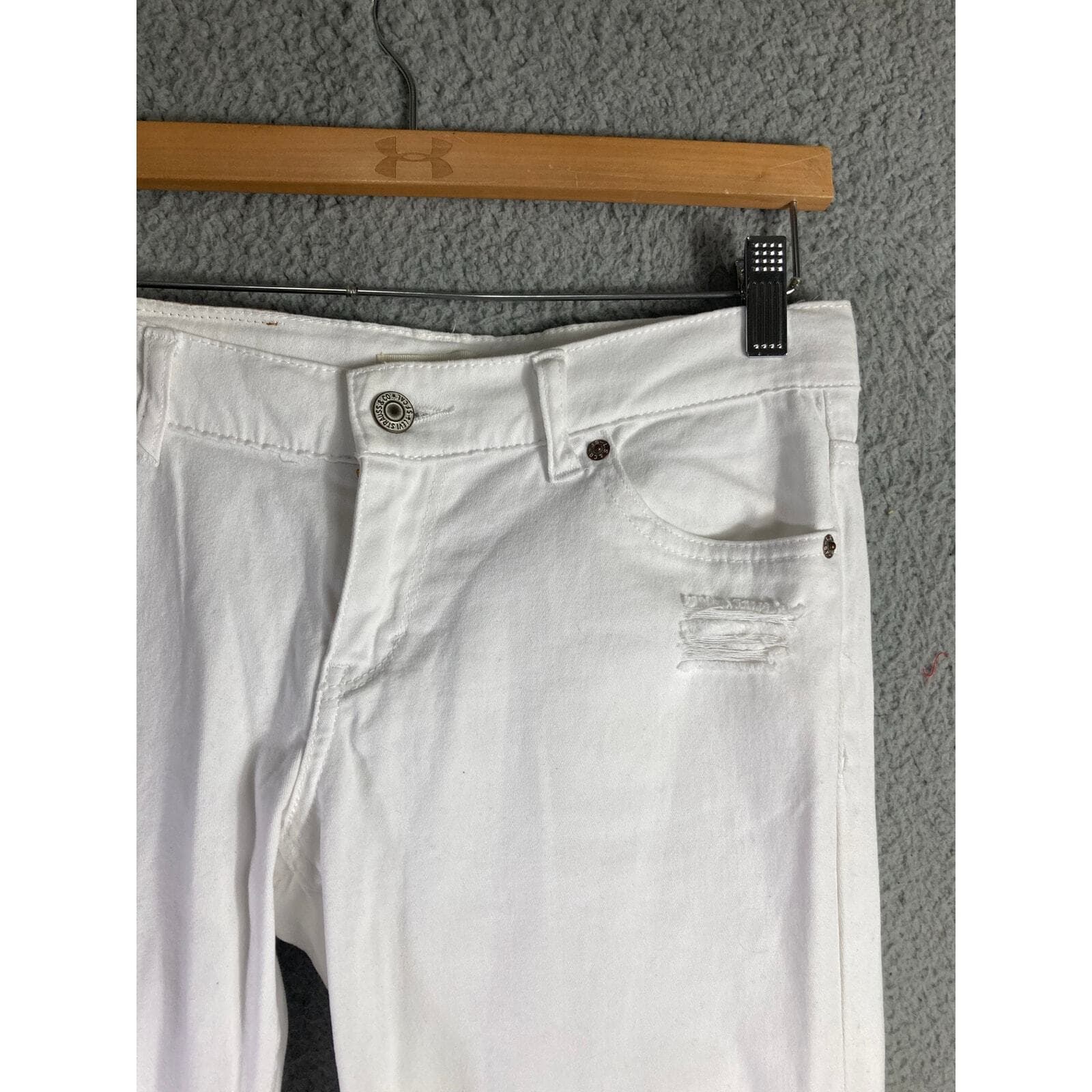 Levi's Womens Boyfriend Jeans 28 White Distressed Denim Mid Rise Tapered Pants - Thumbnail 6