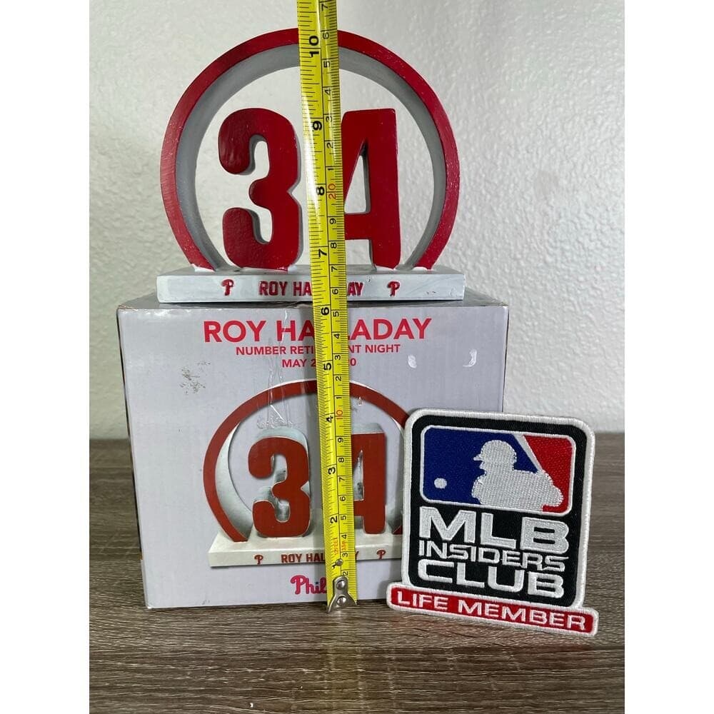 Roy Halladay 34 Phillies Retirement Plaque MLB Insiders Club SGA Collectible - Thumbnail 2