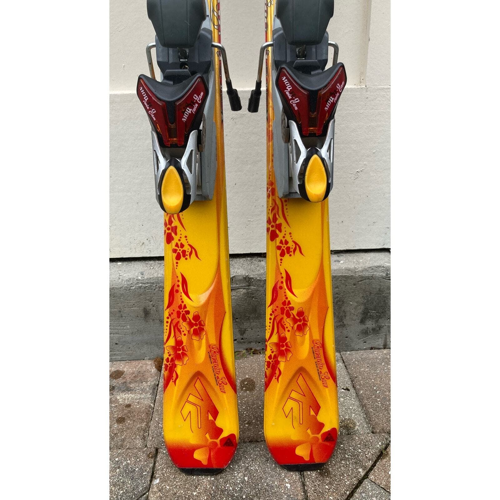 K2 Burnin Luv Women's 146cm Carving Skis Orange Beginner Intermediate Ski Set - Thumbnail 23