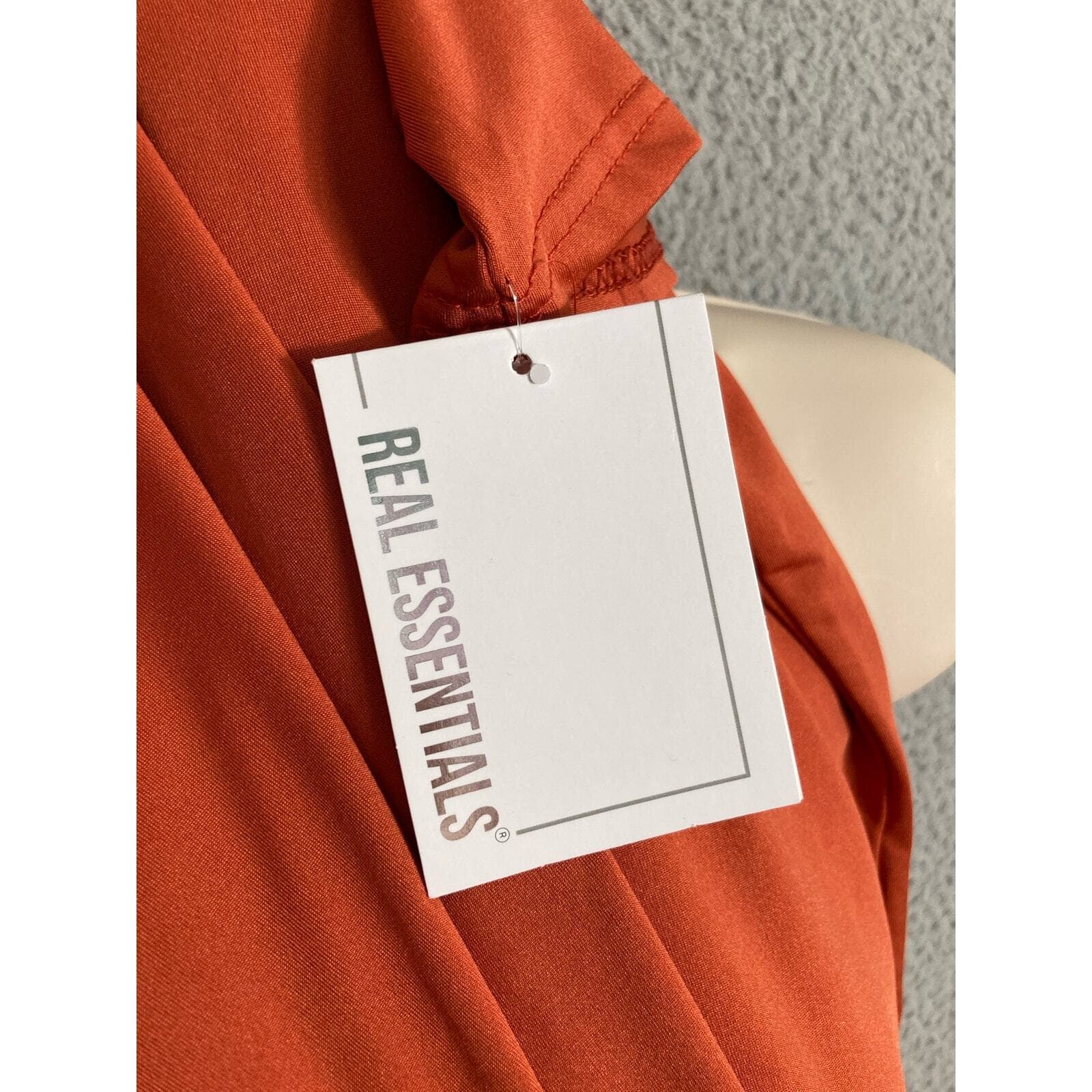 Real Essentials Womens Medium Orange V Neck Athletic Workout Gym Active Tee - Thumbnail 4