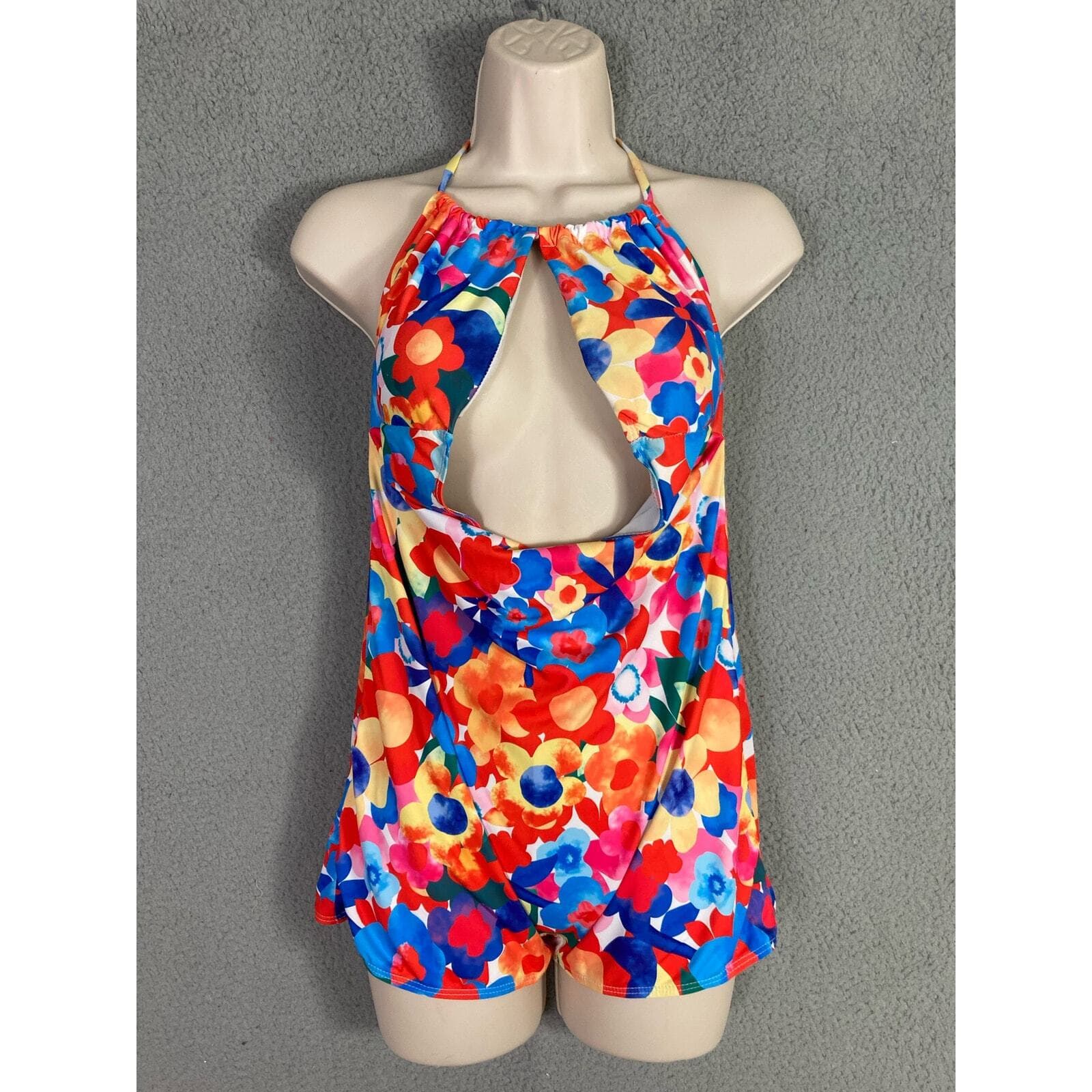 Womens Large Floral One Piece Swimsuit Cutout Halter Monokini Bathing Suit - Thumbnail 4