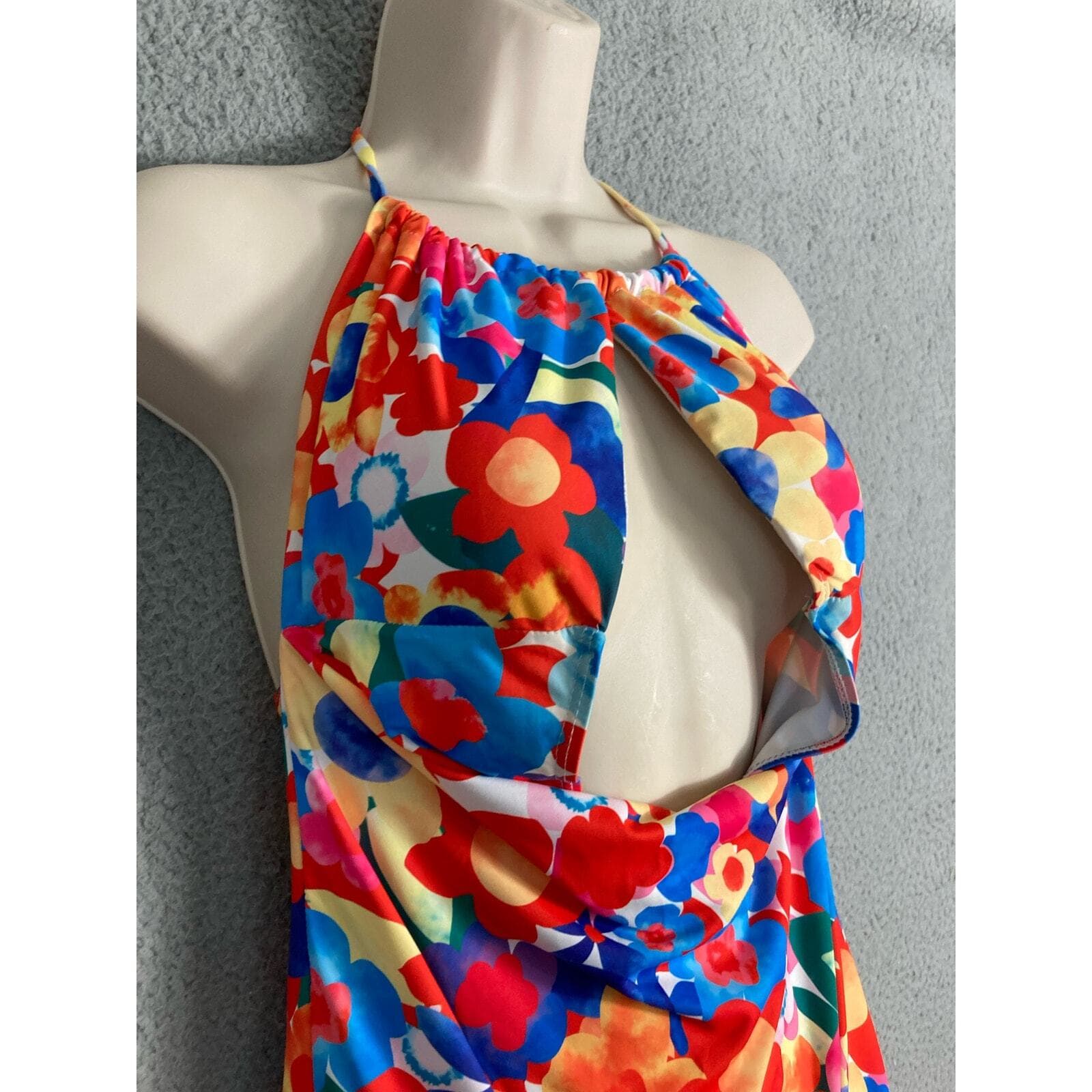 Womens Large Floral One Piece Swimsuit Cutout Halter Monokini Bathing Suit - Thumbnail 13