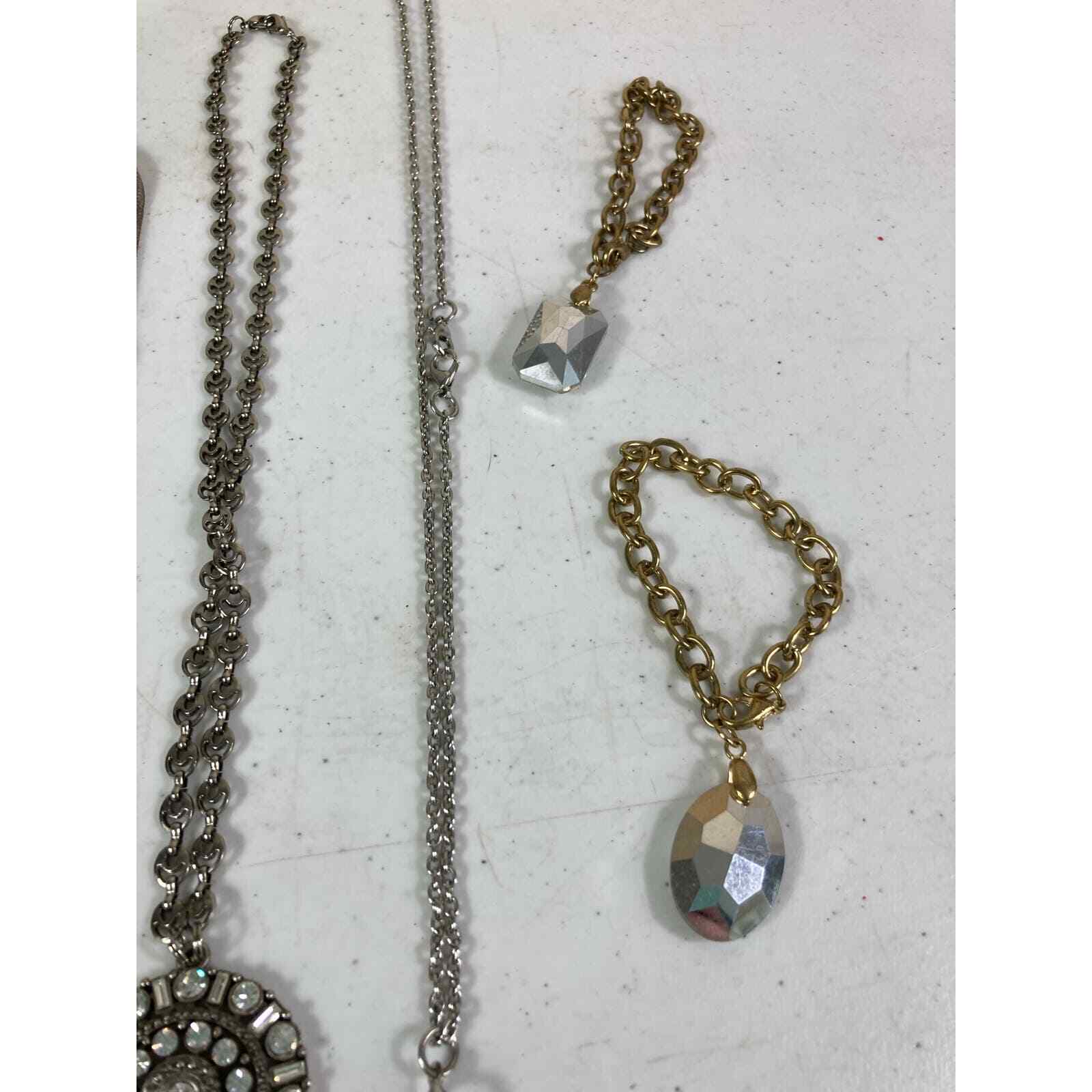 Costume Jewelry Lot Assorted Necklaces and Bracelets Trendy Fashion Bundle - Thumbnail 10