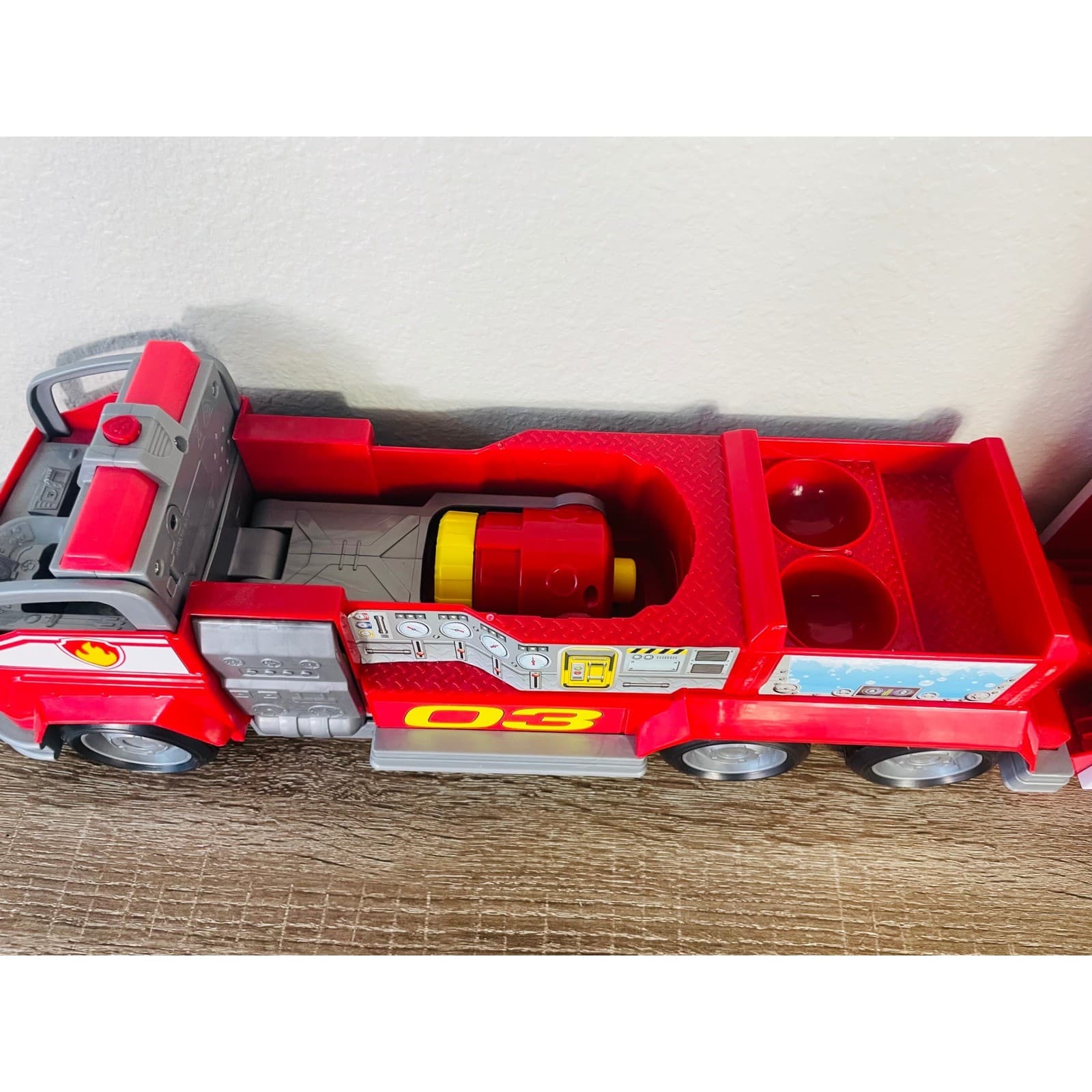 Paw Patrol Fire Truck 03 Ladder Rescue Vehicle Toy Red Marshall Engine - Thumbnail 5