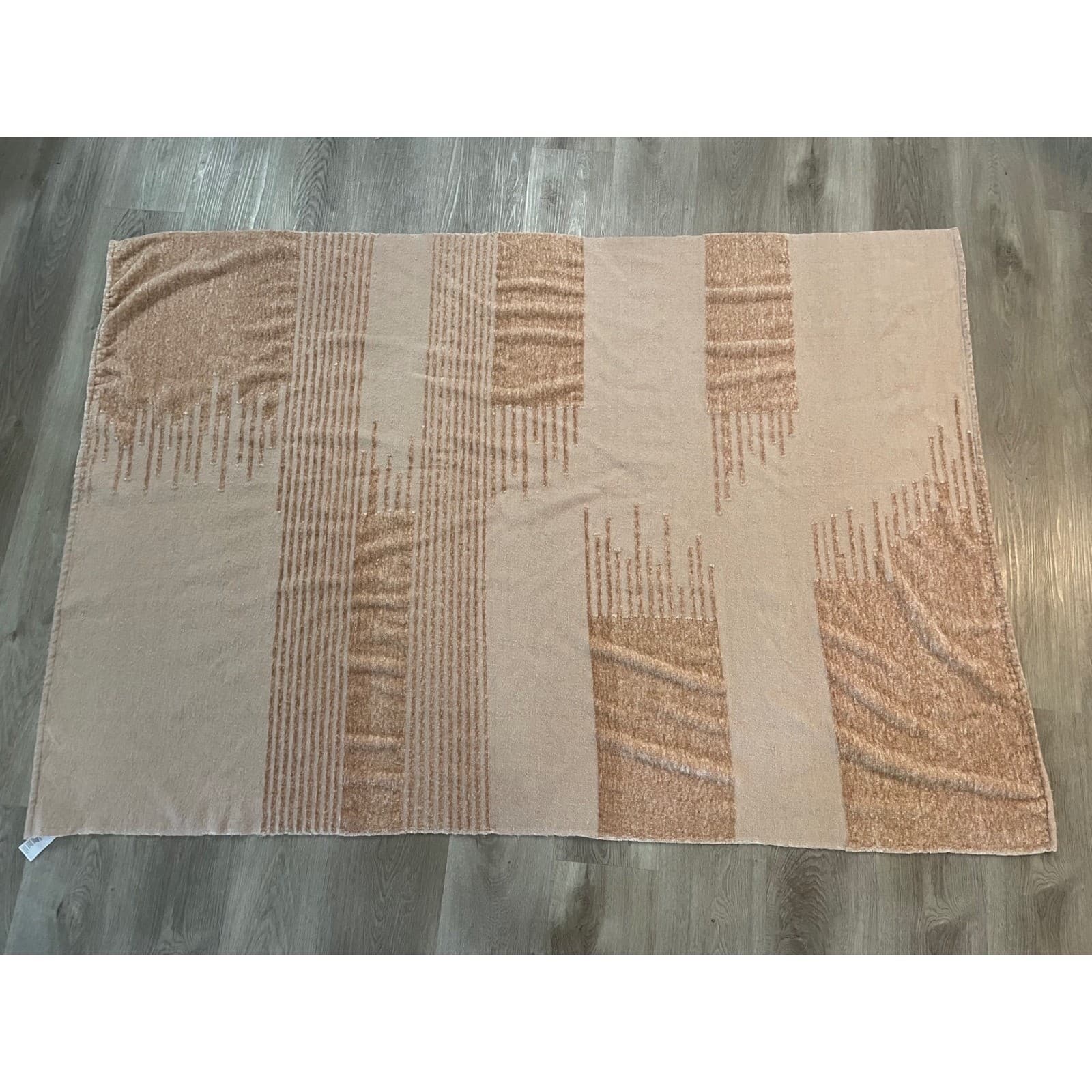 Anthropologie Throw Blanket Blush Pink Terracotta Geometric Textured Modern Home - Thumbnail 3