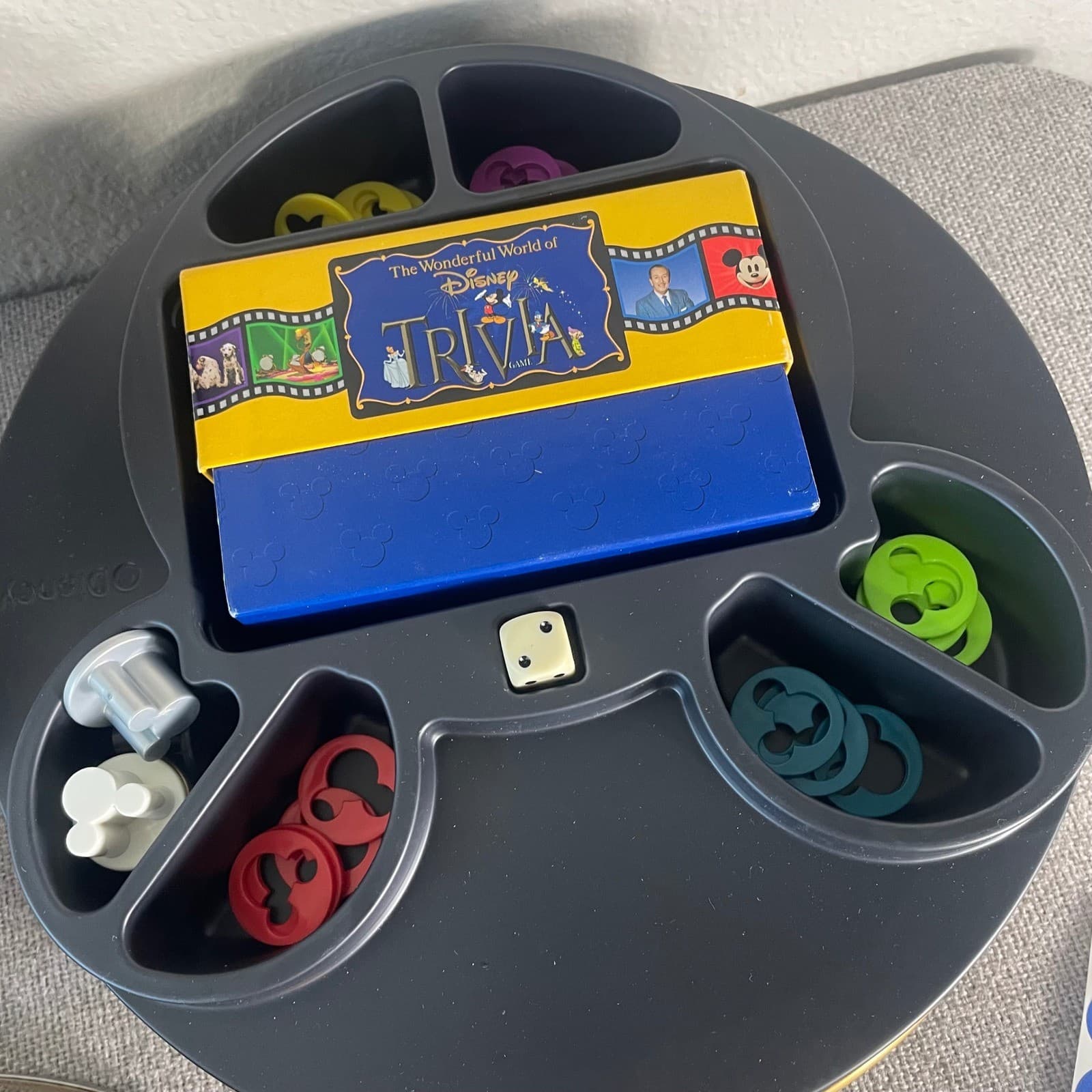 Wonderful World of Disney Trivia Game 1997 Mattel Gold Tin Mickey Movie Reel - Thumbnail 5