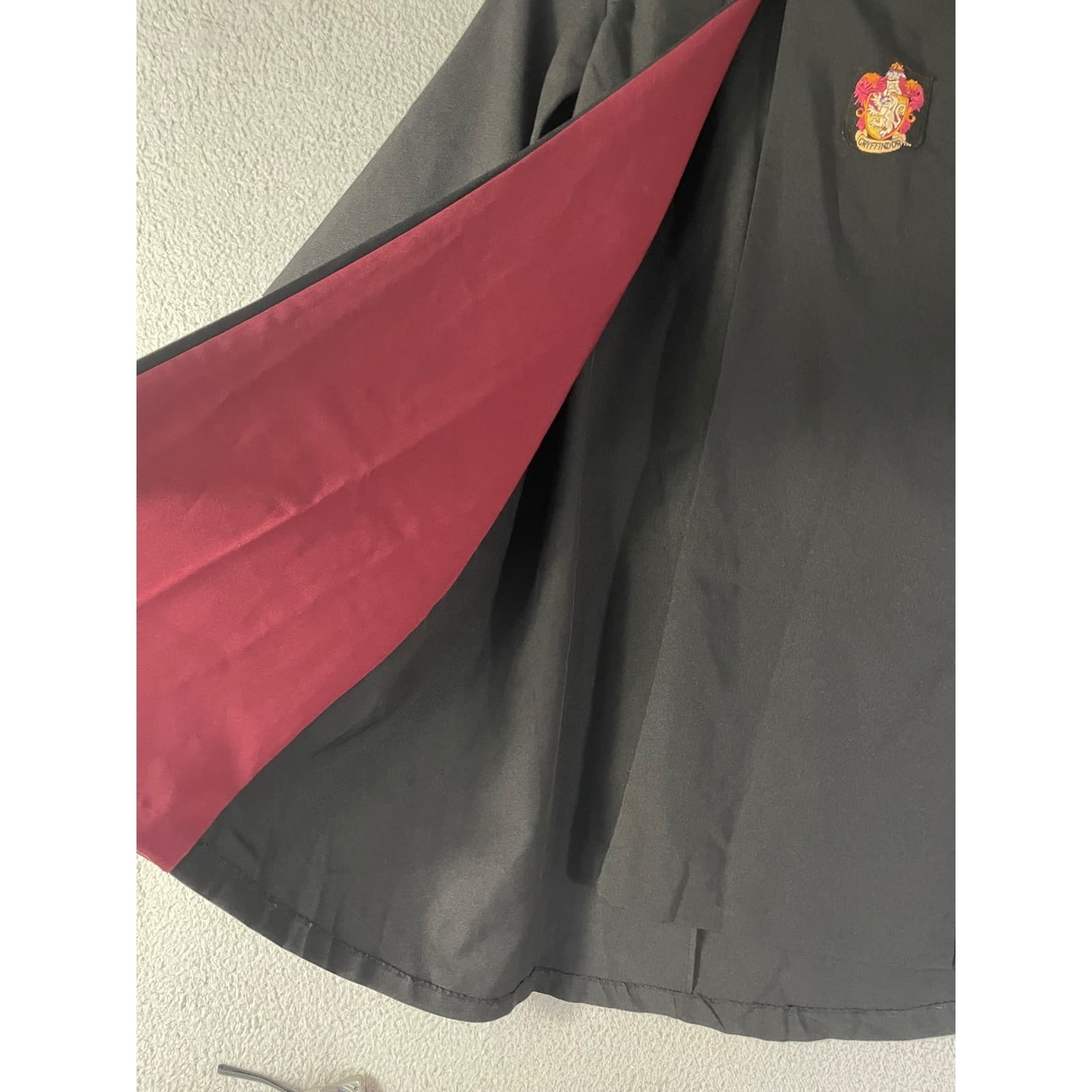 Harry Potter Gryffindor Robe Youth XXXS Universal Studios Hogwarts Costume Cloak - Thumbnail 9