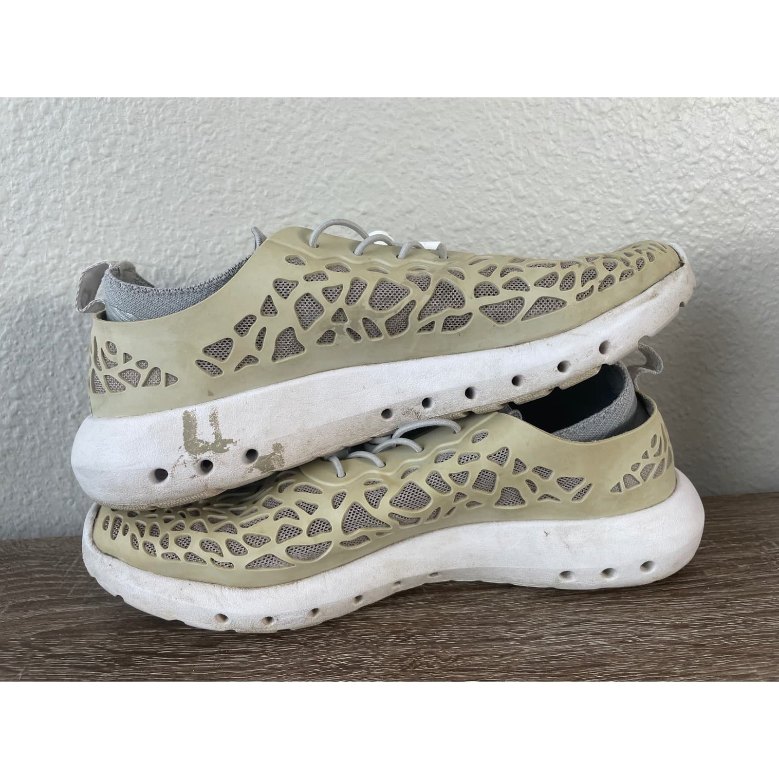Crosskix Mens 8.5 Beige Perforated EVA Water Shoes Slip On Bungee Sneakers - Thumbnail 8