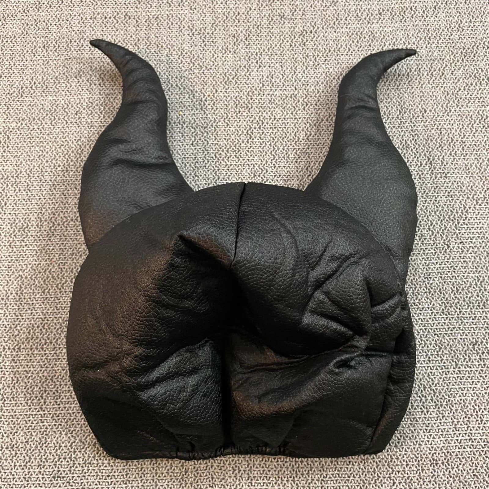 Disney Maleficent Horn Headpiece Adult Costume Hat Black Faux Leather Cosplay - Thumbnail 7