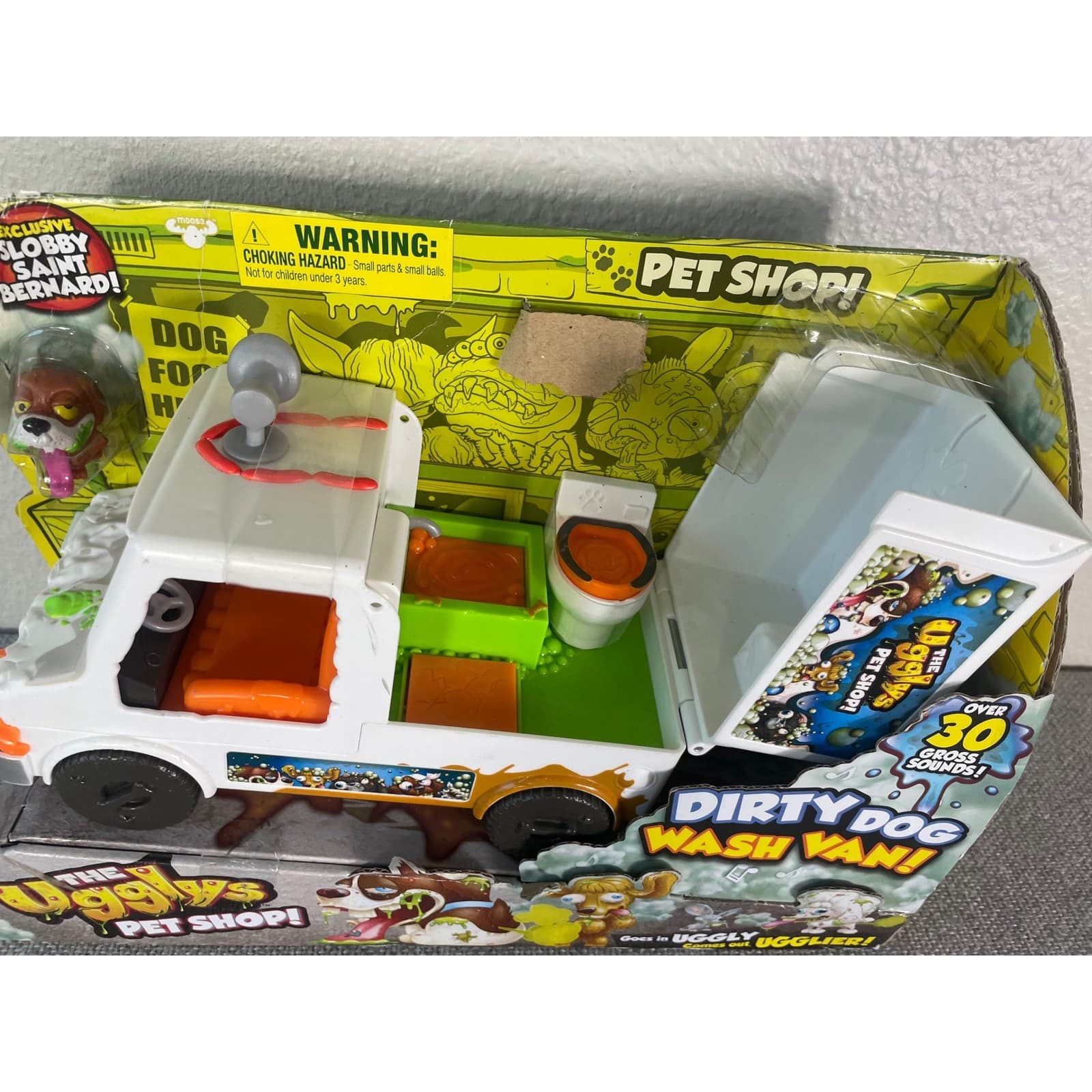 The Ugglys Pet Shop Dirty Dog Wash Van Truck Playset Moose Toys 30+ Gross Sounds - Thumbnail 5