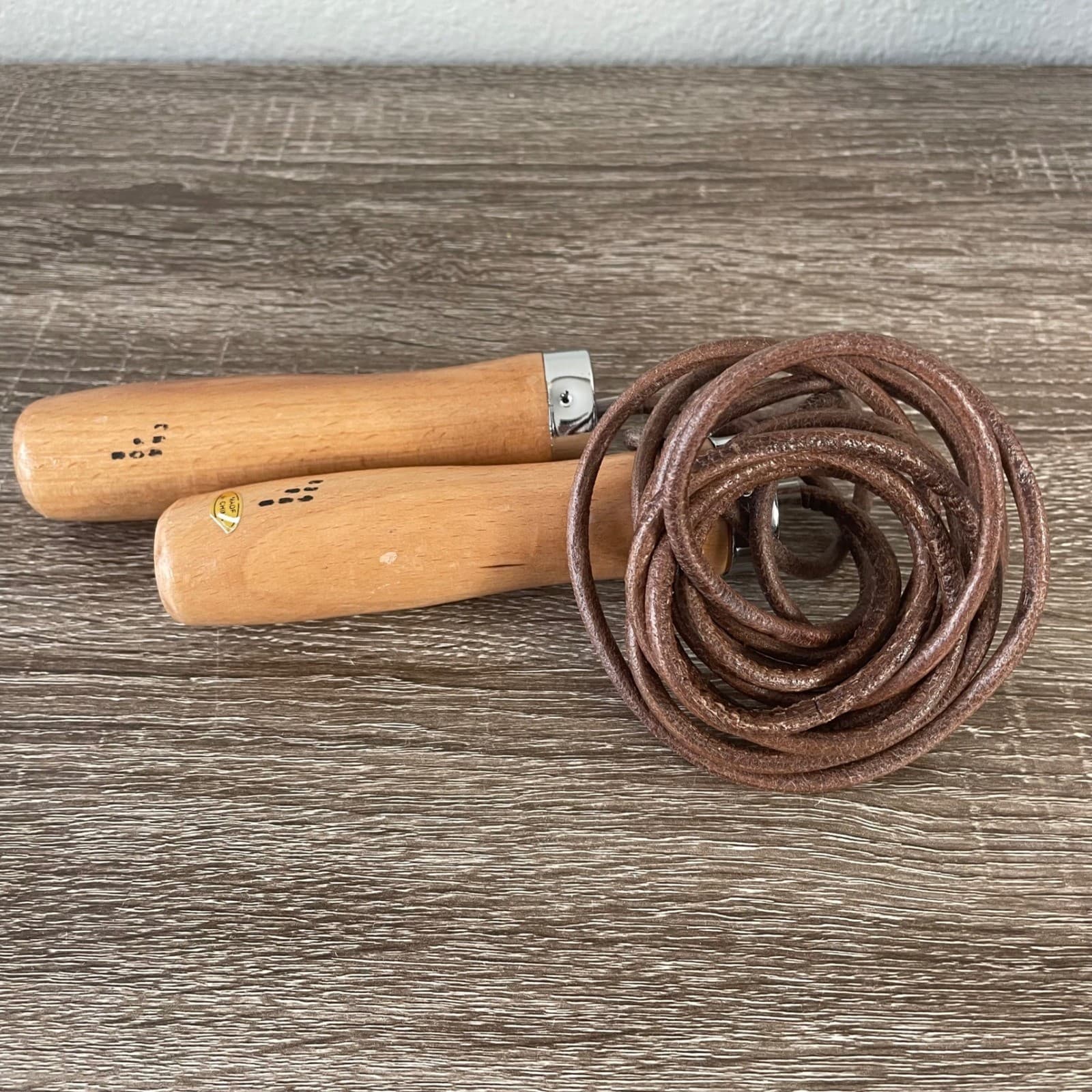 Vintage Leather Jump Rope Wooden Handles Boxing Fitness Training Cardio - Thumbnail 5