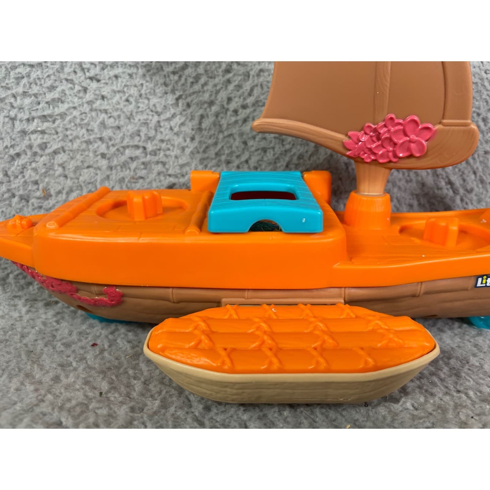 Fisher-Price Little People Disney Moana Maui Canoe Boat Replacement Toy HNR27 - Thumbnail 5